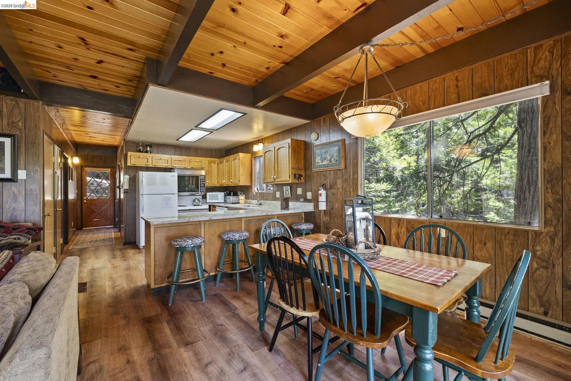 Detail Gallery Image 13 of 29 For 27086 Summerhill Drive, Strawberry,  CA 95375 - 3 Beds | 2/1 Baths