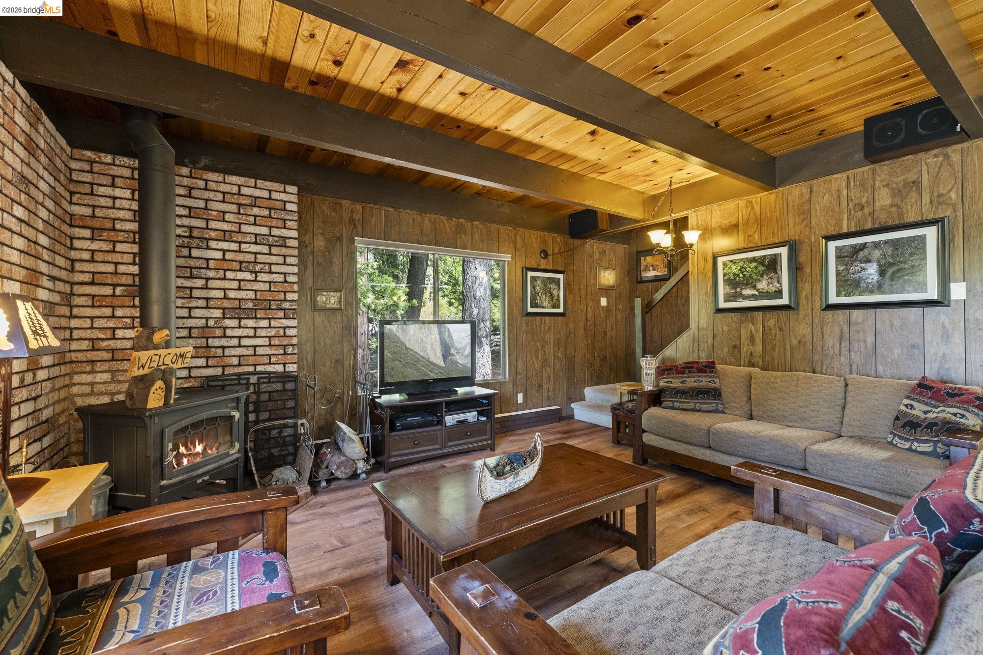 Detail Gallery Image 14 of 29 For 27086 Summerhill Drive, Strawberry,  CA 95375 - 3 Beds | 2/1 Baths