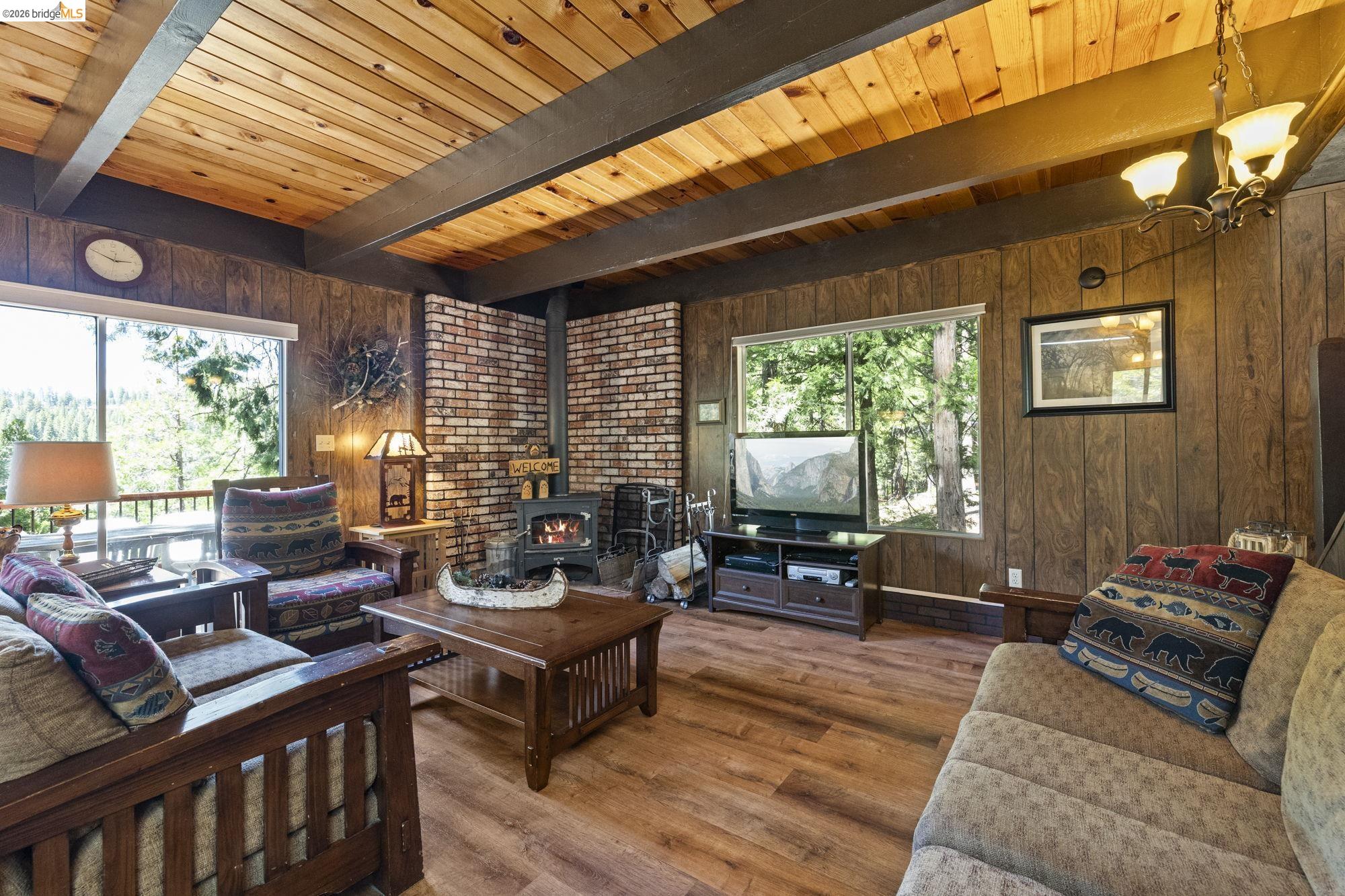 Detail Gallery Image 21 of 29 For 27086 Summerhill Drive, Strawberry,  CA 95375 - 3 Beds | 2/1 Baths