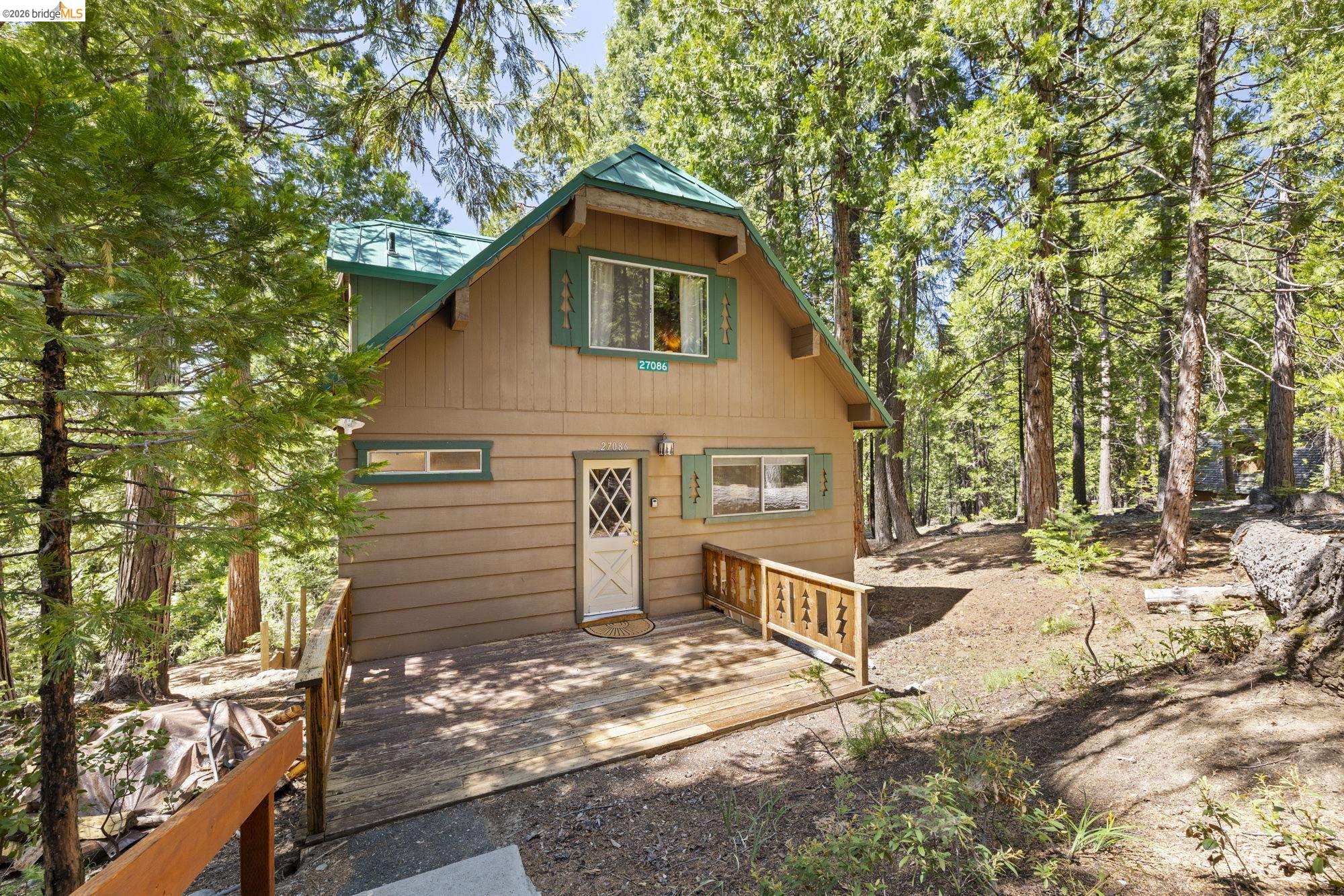 Detail Gallery Image 4 of 29 For 27086 Summerhill Drive, Strawberry,  CA 95375 - 3 Beds | 2/1 Baths