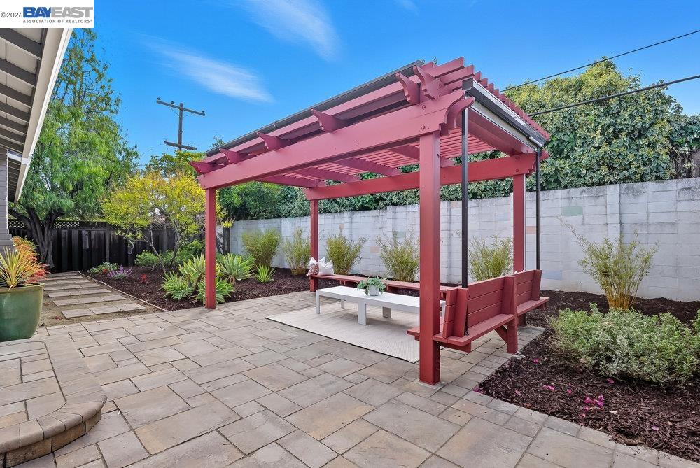 Detail Gallery Image 19 of 26 For 974 Pocatello Ave, Sunnyvale,  CA 94087 - 3 Beds | 2 Baths