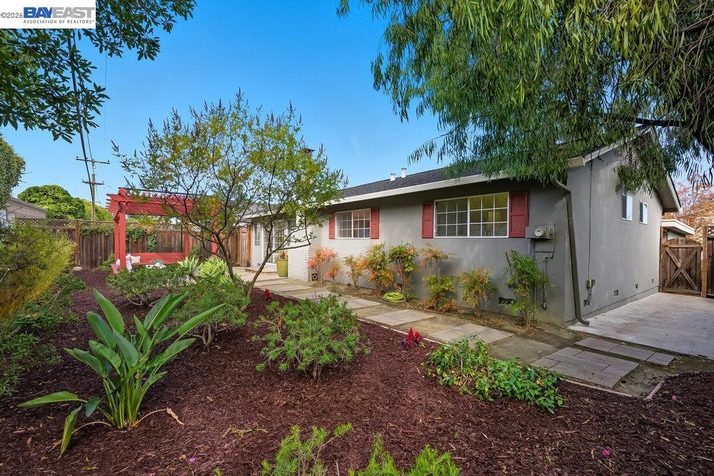 Detail Gallery Image 20 of 26 For 974 Pocatello Ave, Sunnyvale,  CA 94087 - 3 Beds | 2 Baths
