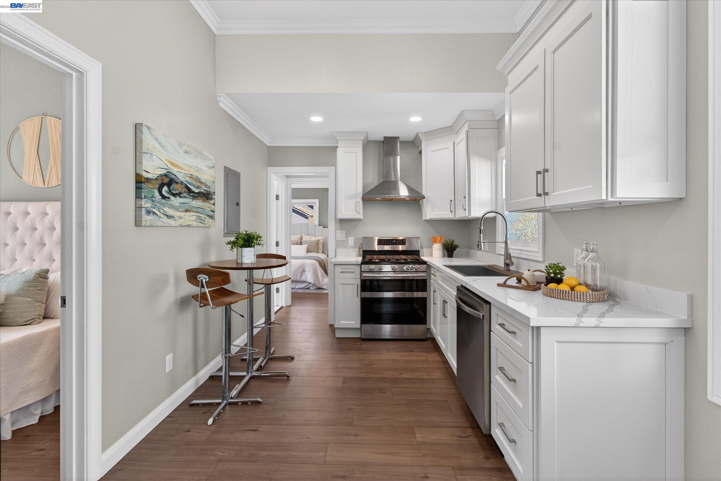 Detail Gallery Image 11 of 32 For 1813 Minturn St, Alameda,  CA 94501 - 2 Beds | 1 Baths