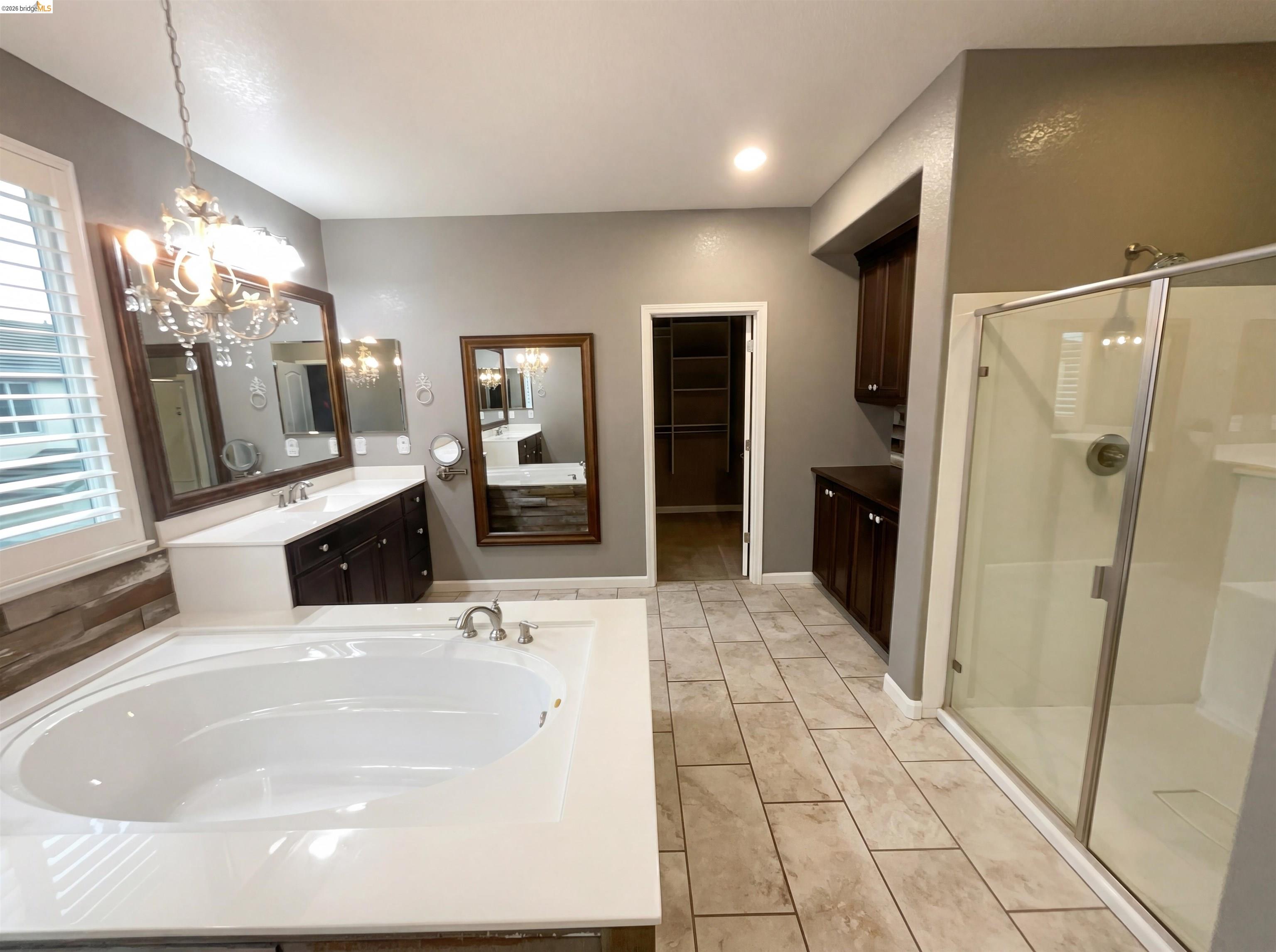 Detail Gallery Image 20 of 29 For 8581 Pinehollow Cir, Discovery Bay,  CA 94505 - 5 Beds | 3 Baths