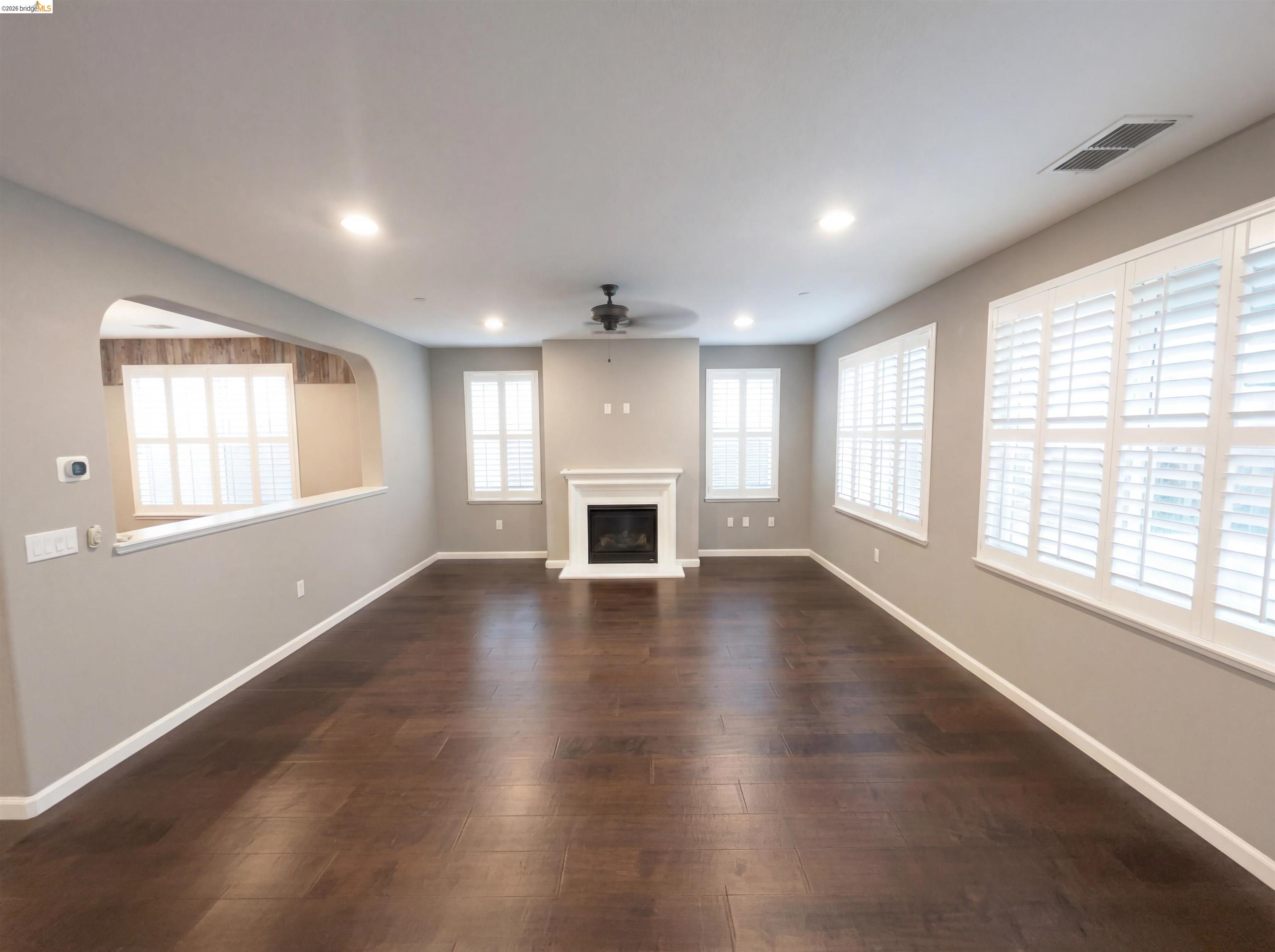 Detail Gallery Image 3 of 29 For 8581 Pinehollow Cir, Discovery Bay,  CA 94505 - 5 Beds | 3 Baths