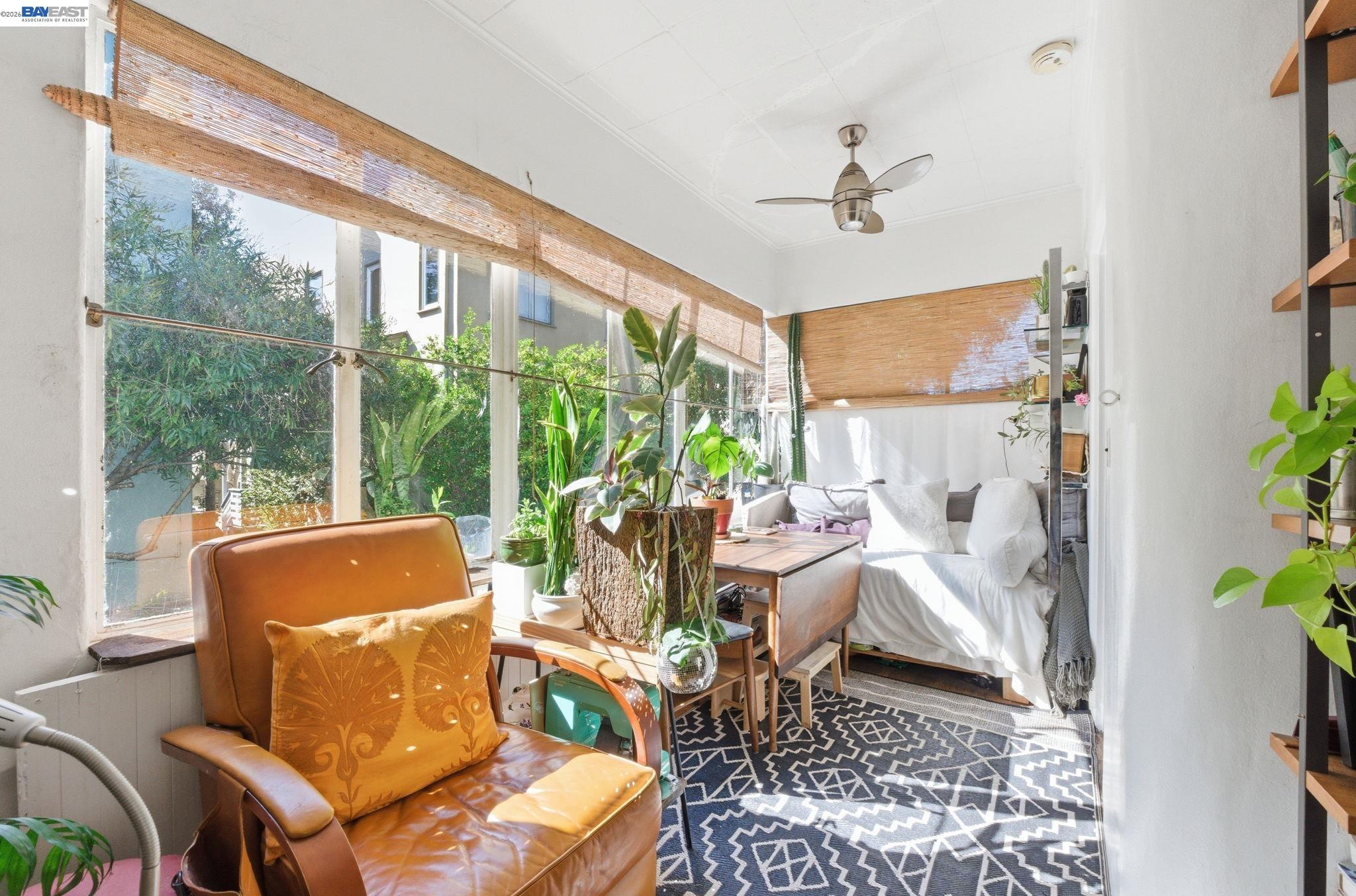 Detail Gallery Image 5 of 34 For 1682 Oxford St, Berkeley,  CA 94709 - – Beds | – Baths