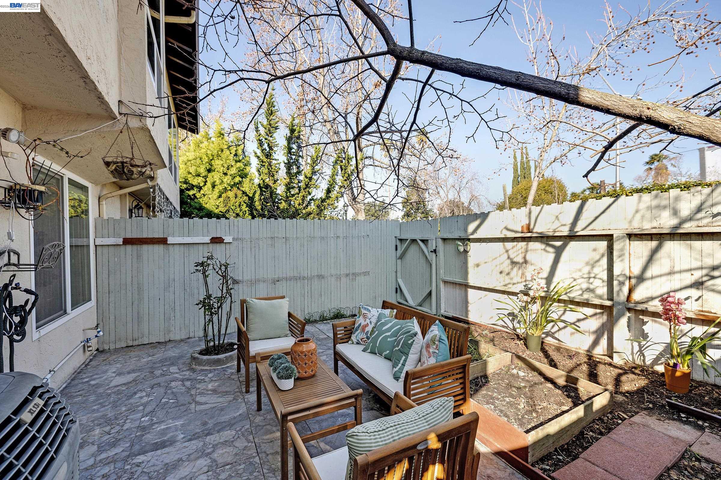 Photo #5: 41124977 Listing: Photo #5