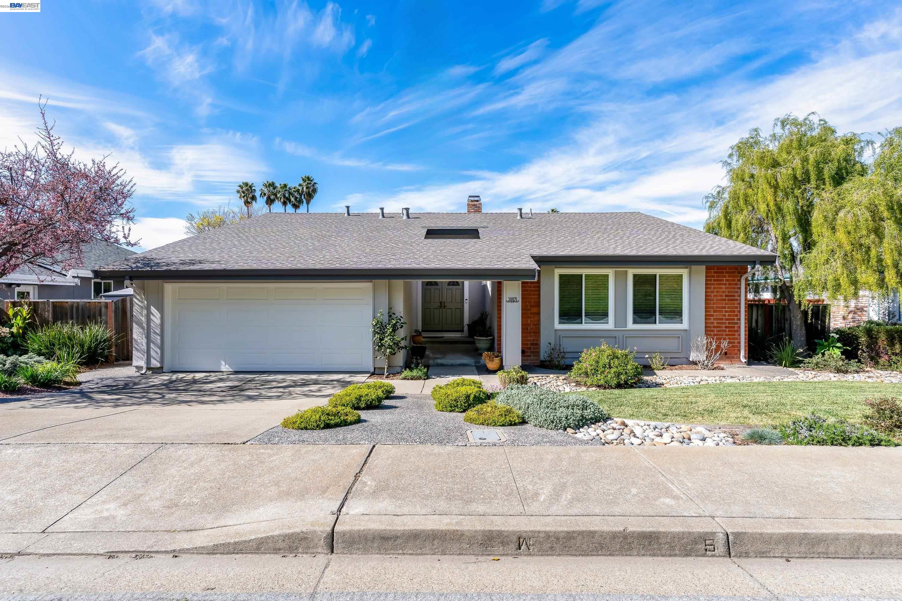 Front Image Thumbnail for BE41124980