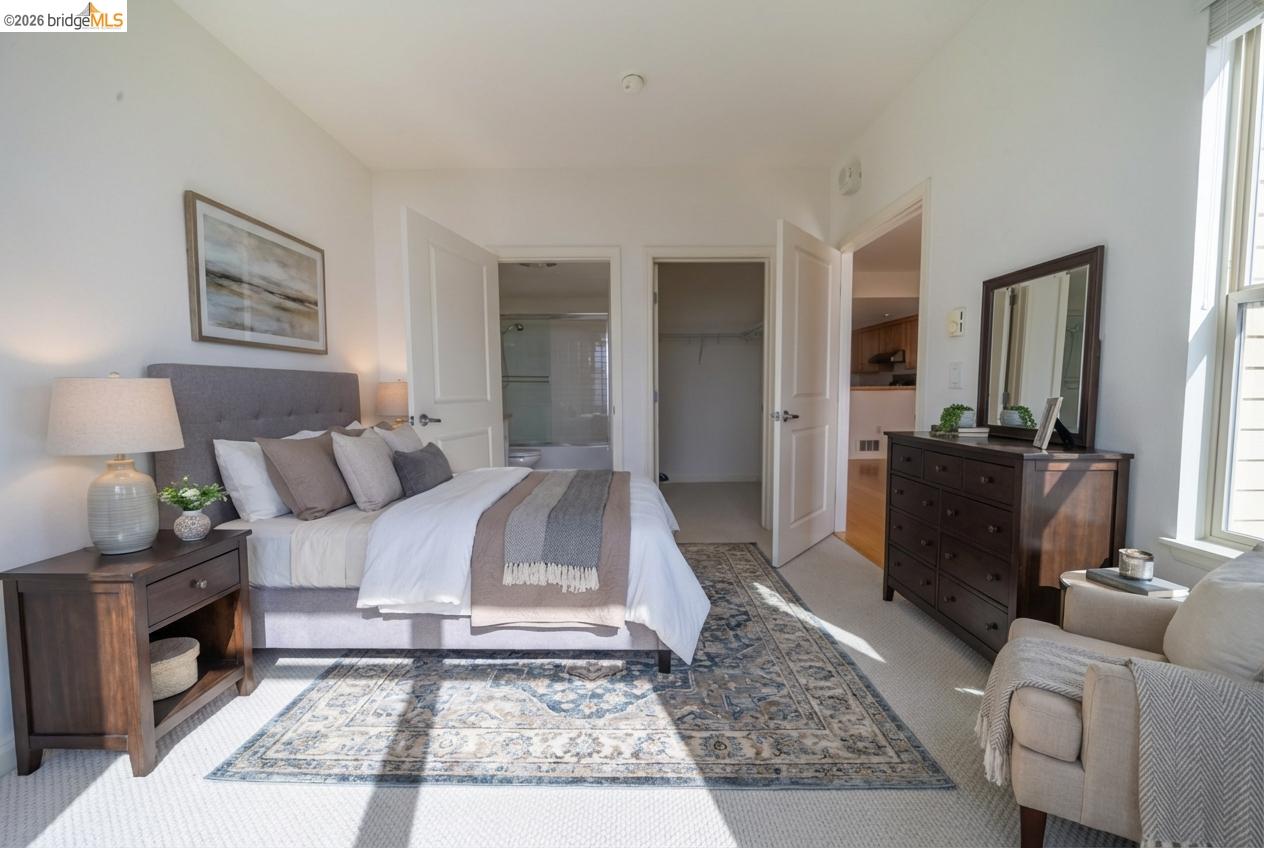 Detail Gallery Image 8 of 10 For 301 Crescent Ct #3307,  San Francisco,  CA 94134 - 2 Beds | 2 Baths