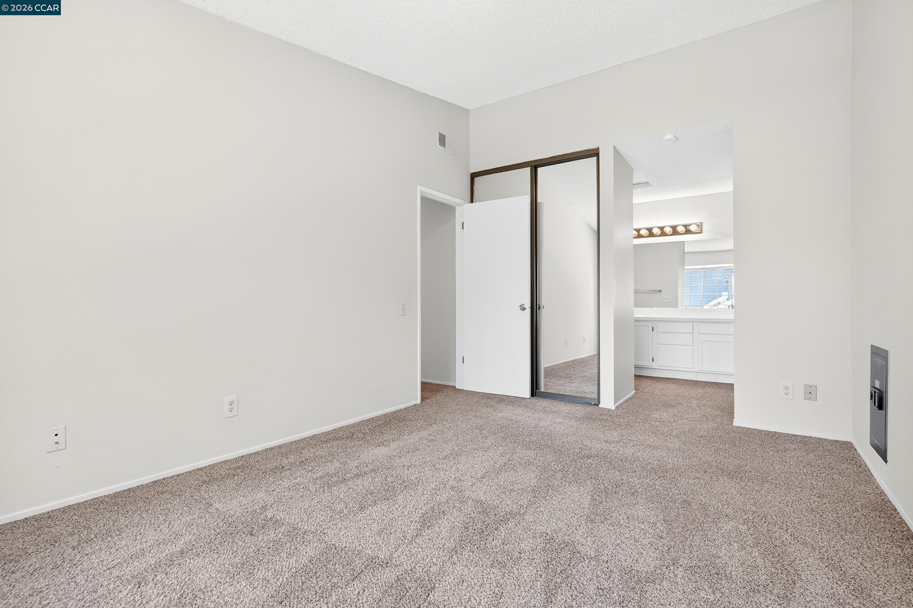 Photo #22: 41124984 Listing: Photo #22