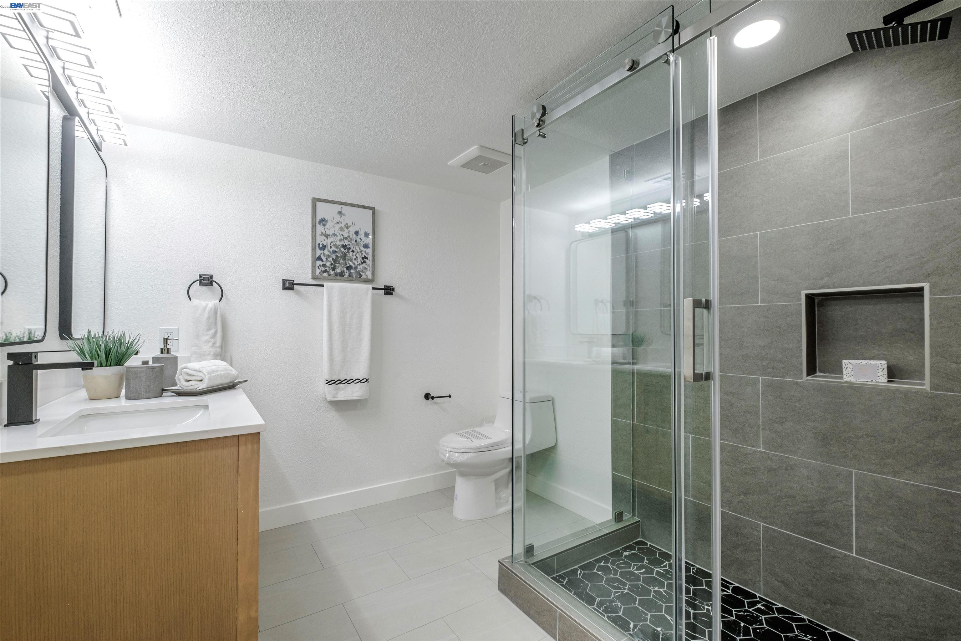 Detail Gallery Image 14 of 26 For 34858 Starling Dr, Union City,  CA 94587 - 4 Beds | 3 Baths