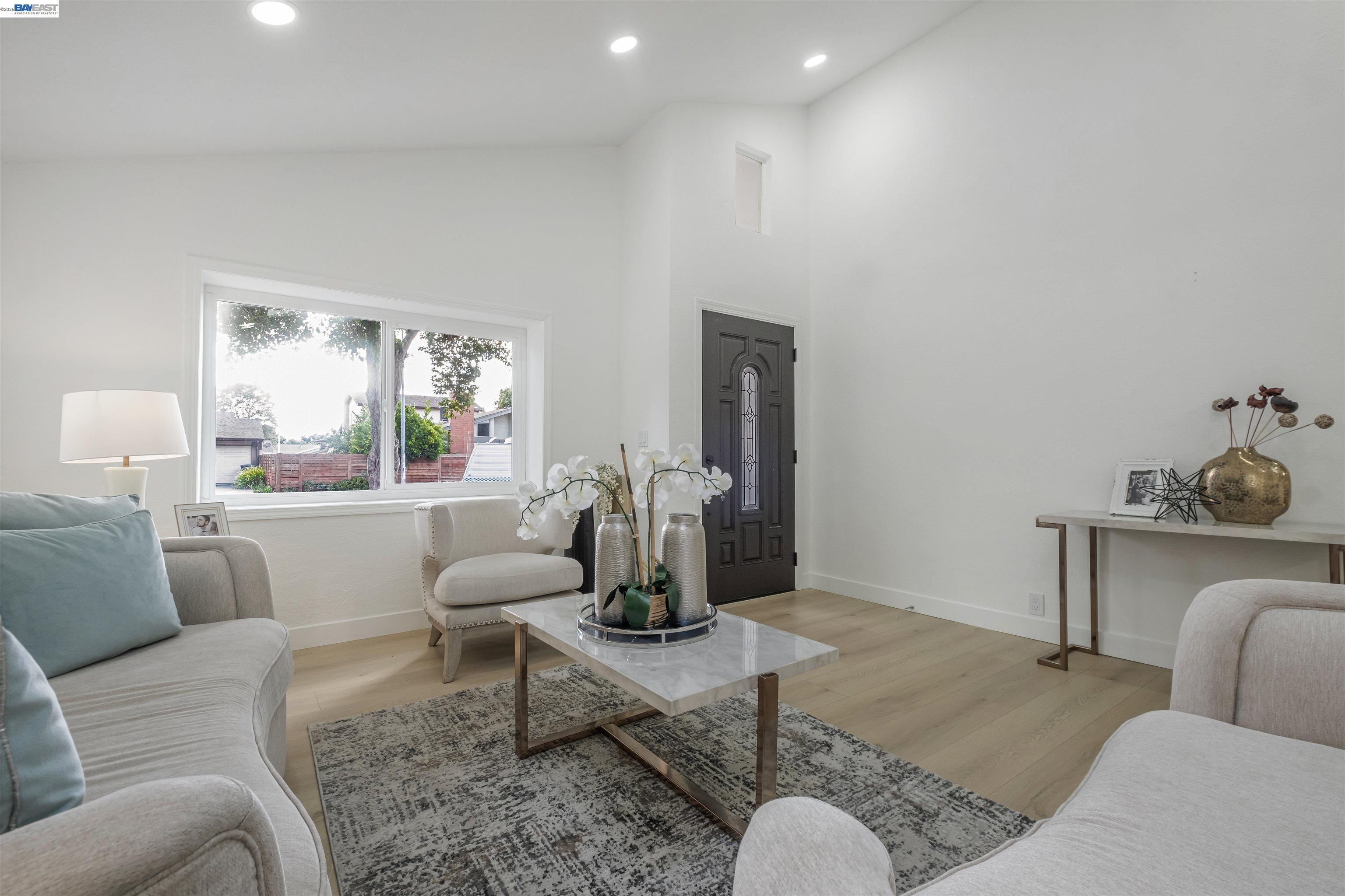 Detail Gallery Image 3 of 26 For 34858 Starling Dr, Union City,  CA 94587 - 4 Beds | 3 Baths