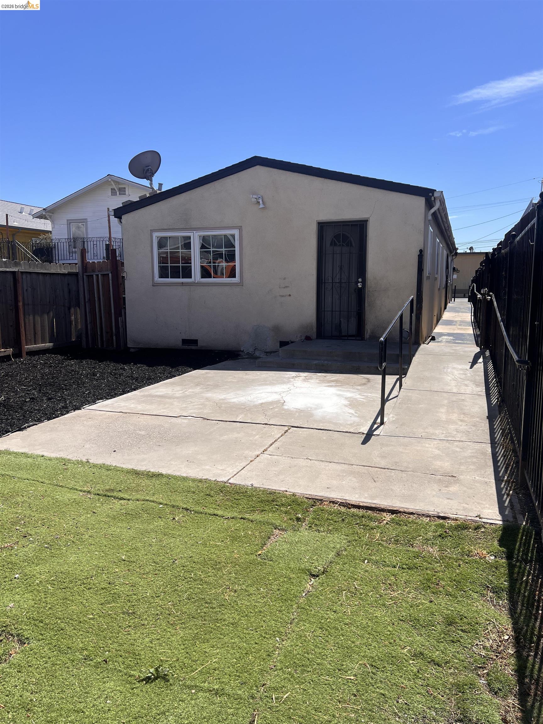 6230 Hayes St, Oakland CA 94621 — photo 23