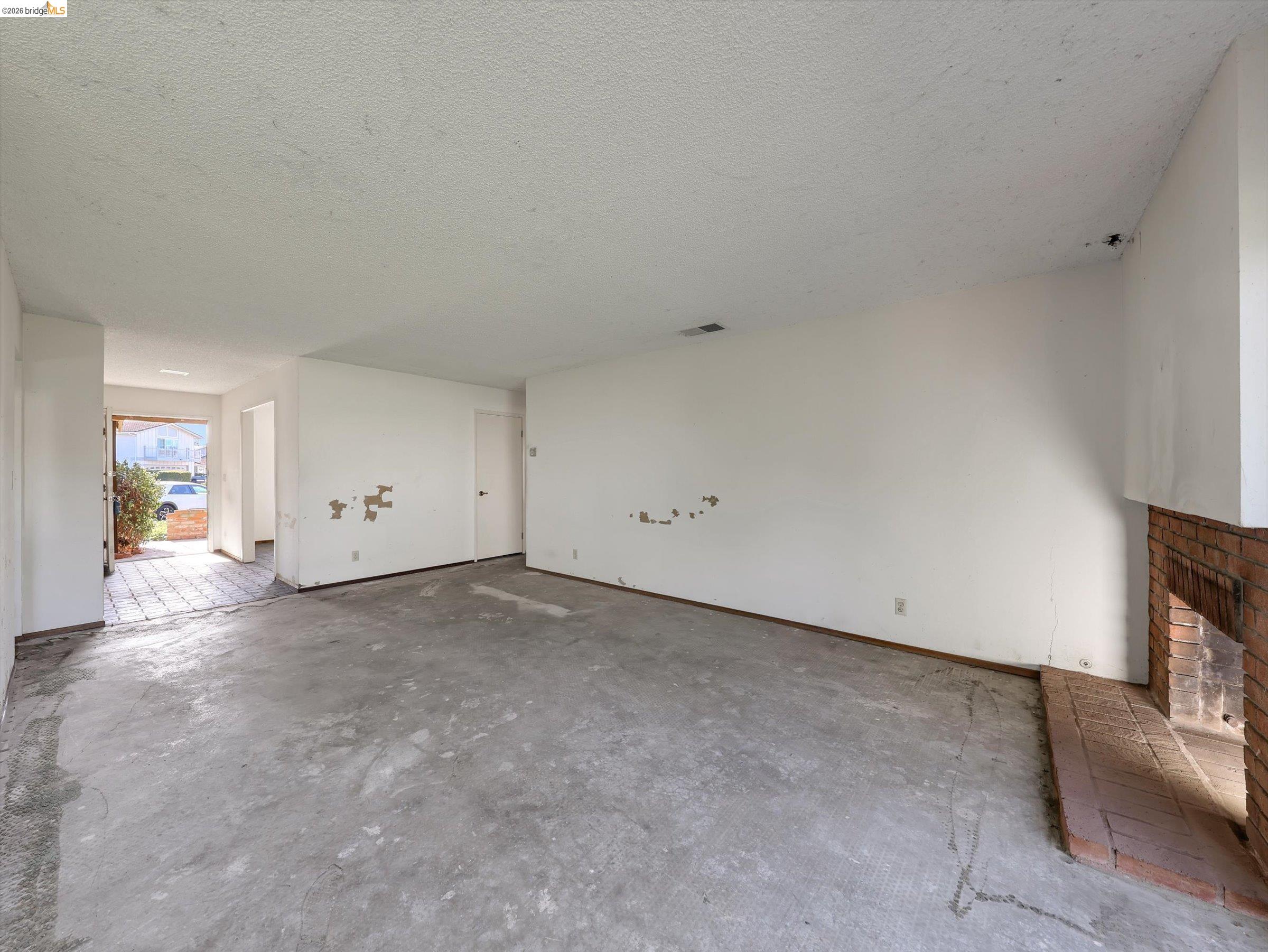 Detail Gallery Image 6 of 39 For 8093 Del Monte Ave, Newark,  CA 94560 - 3 Beds | 2 Baths