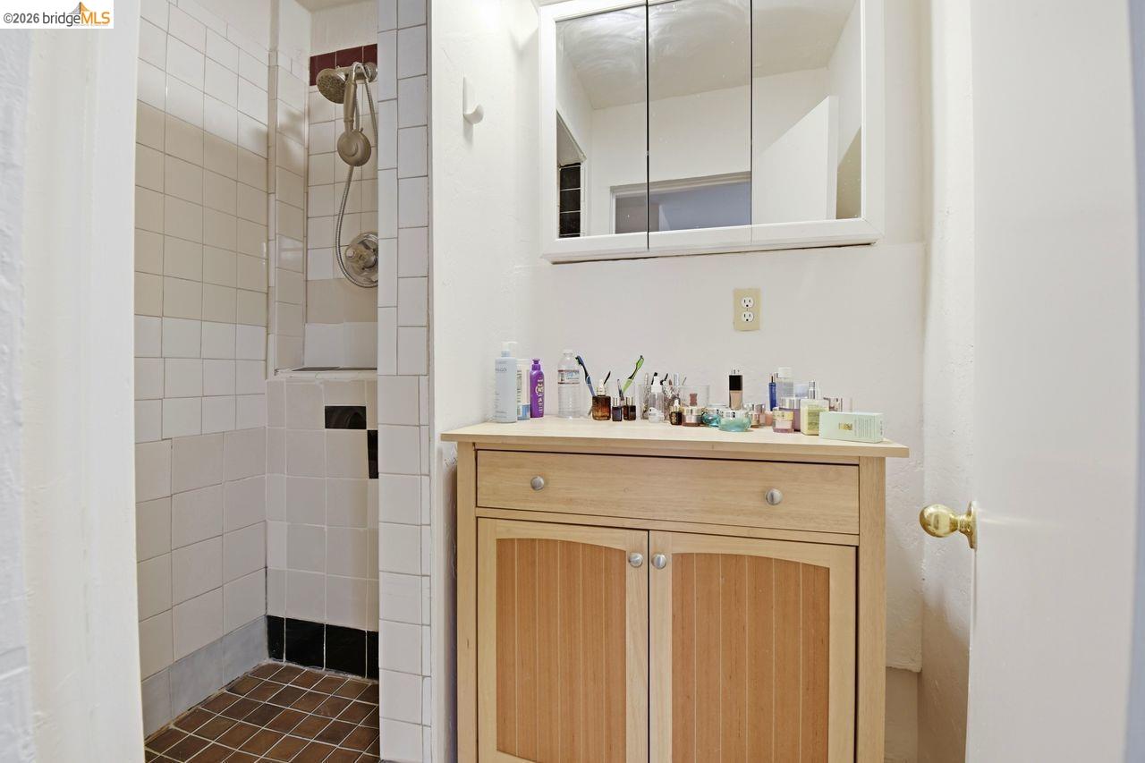 Detail Gallery Image 22 of 56 For 2809 Macdonald Ave, Richmond,  CA 94804 - – Beds | – Baths