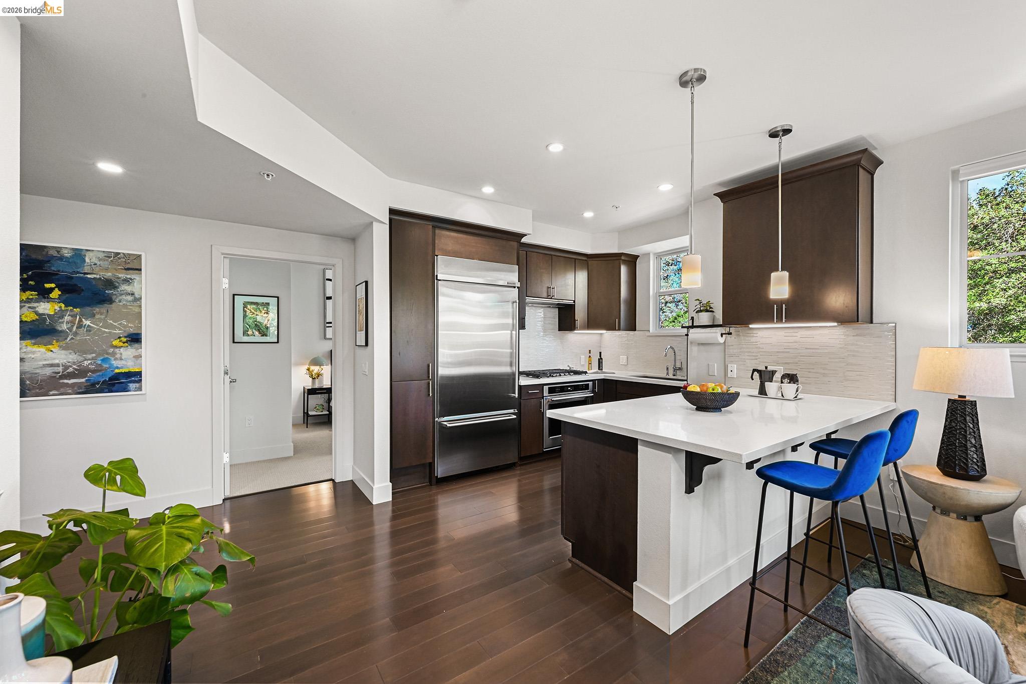 Detail Gallery Image 10 of 41 For 1000 Dewing Ave #409,  Lafayette,  CA 94549 - 2 Beds | 2 Baths