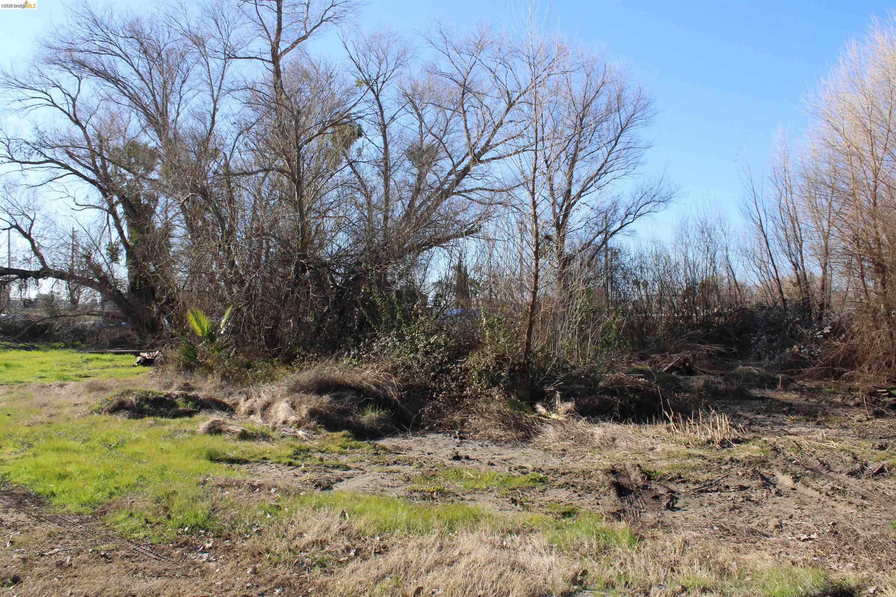 Detail Gallery Image 3 of 5 For 408 Park Ln, Bethel Island,  CA 94511 - – Beds | – Baths