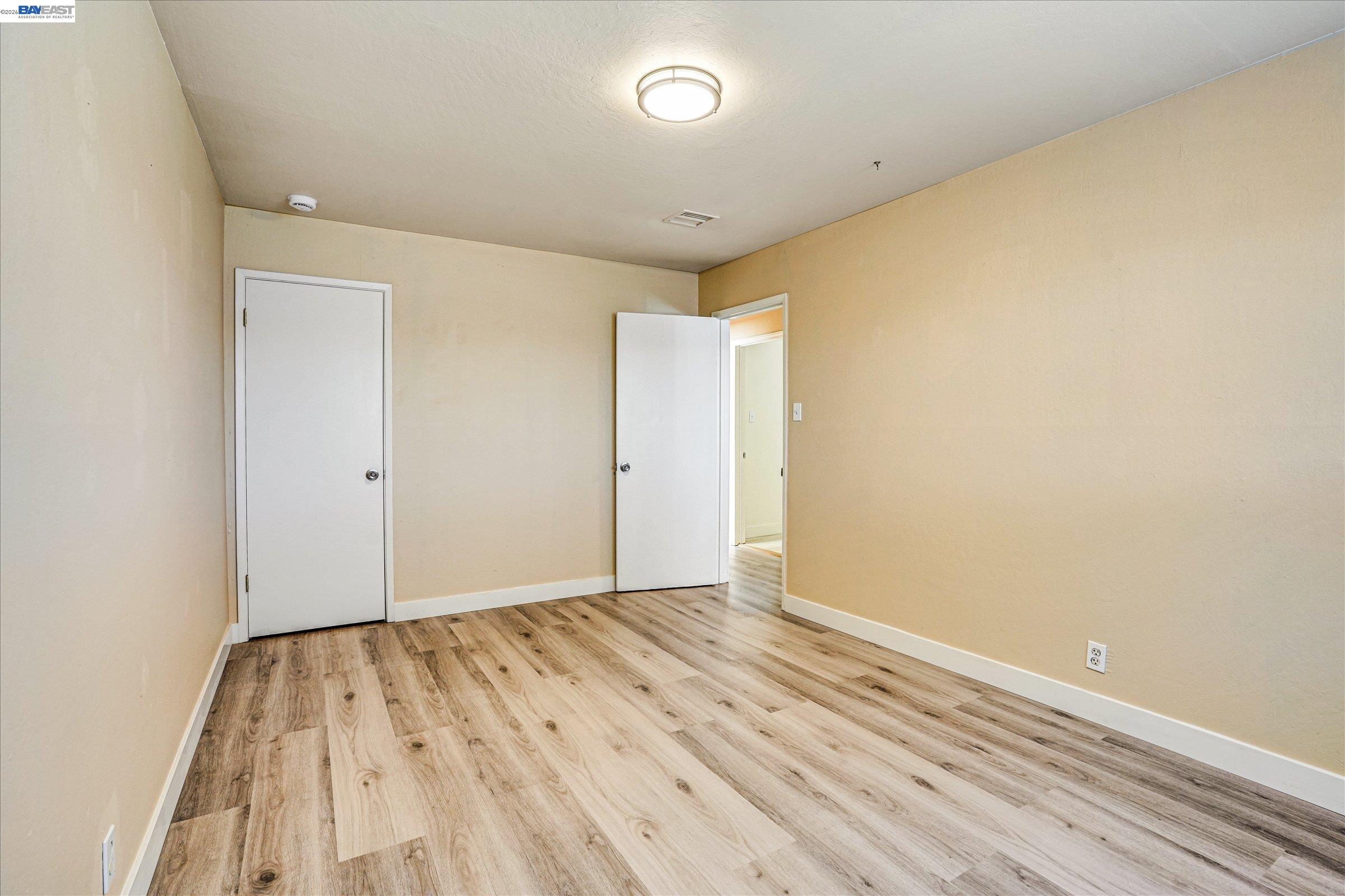 Detail Gallery Image 20 of 32 For 452 Wilshire Avenue, Vallejo,  CA 94591 - 4 Beds | 3 Baths