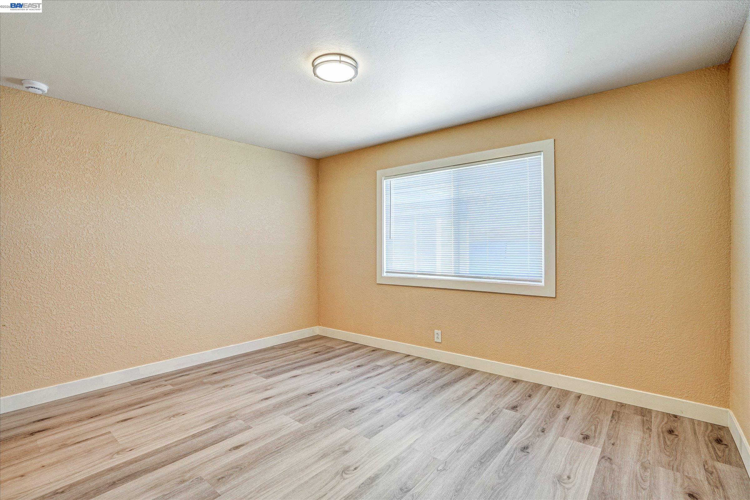 Detail Gallery Image 21 of 32 For 452 Wilshire Avenue, Vallejo,  CA 94591 - 4 Beds | 3 Baths