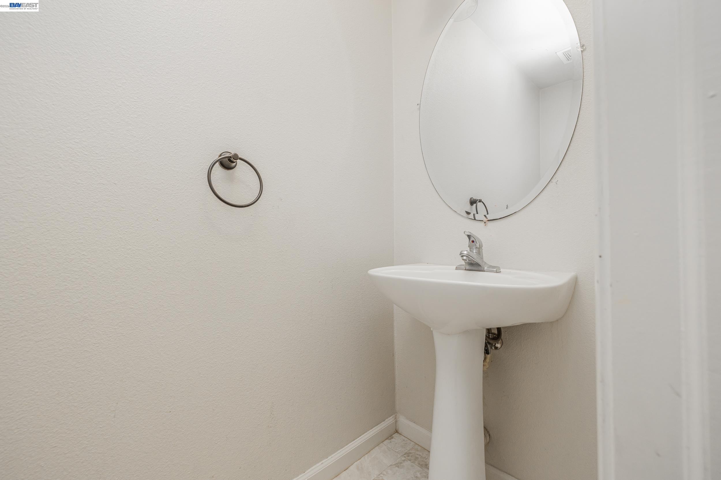 Detail Gallery Image 12 of 34 For 1255 Day Light Dr, Merced,  CA 95348 - 4 Beds | 2/1 Baths