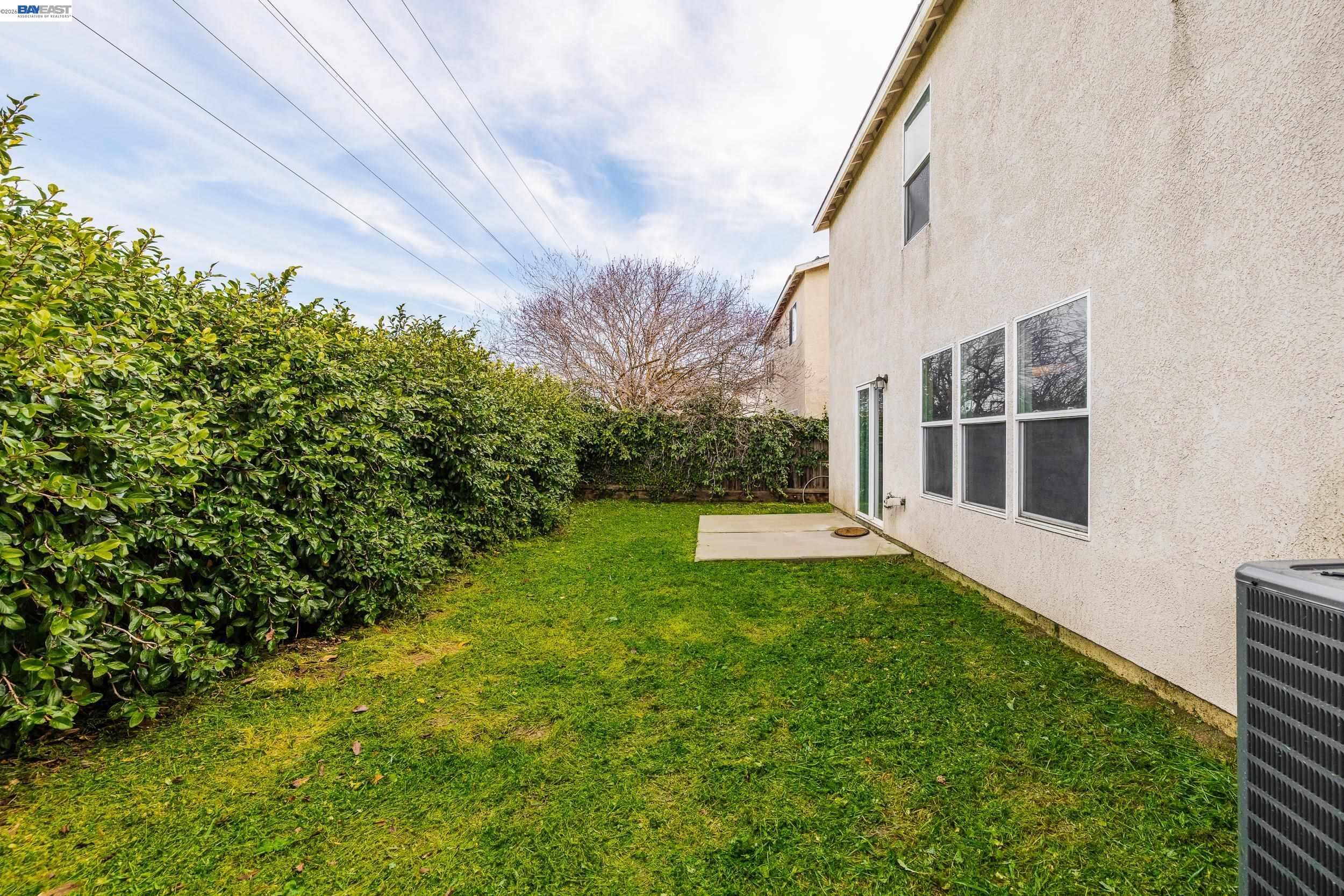 Detail Gallery Image 23 of 34 For 1255 Day Light Dr, Merced,  CA 95348 - 4 Beds | 2/1 Baths