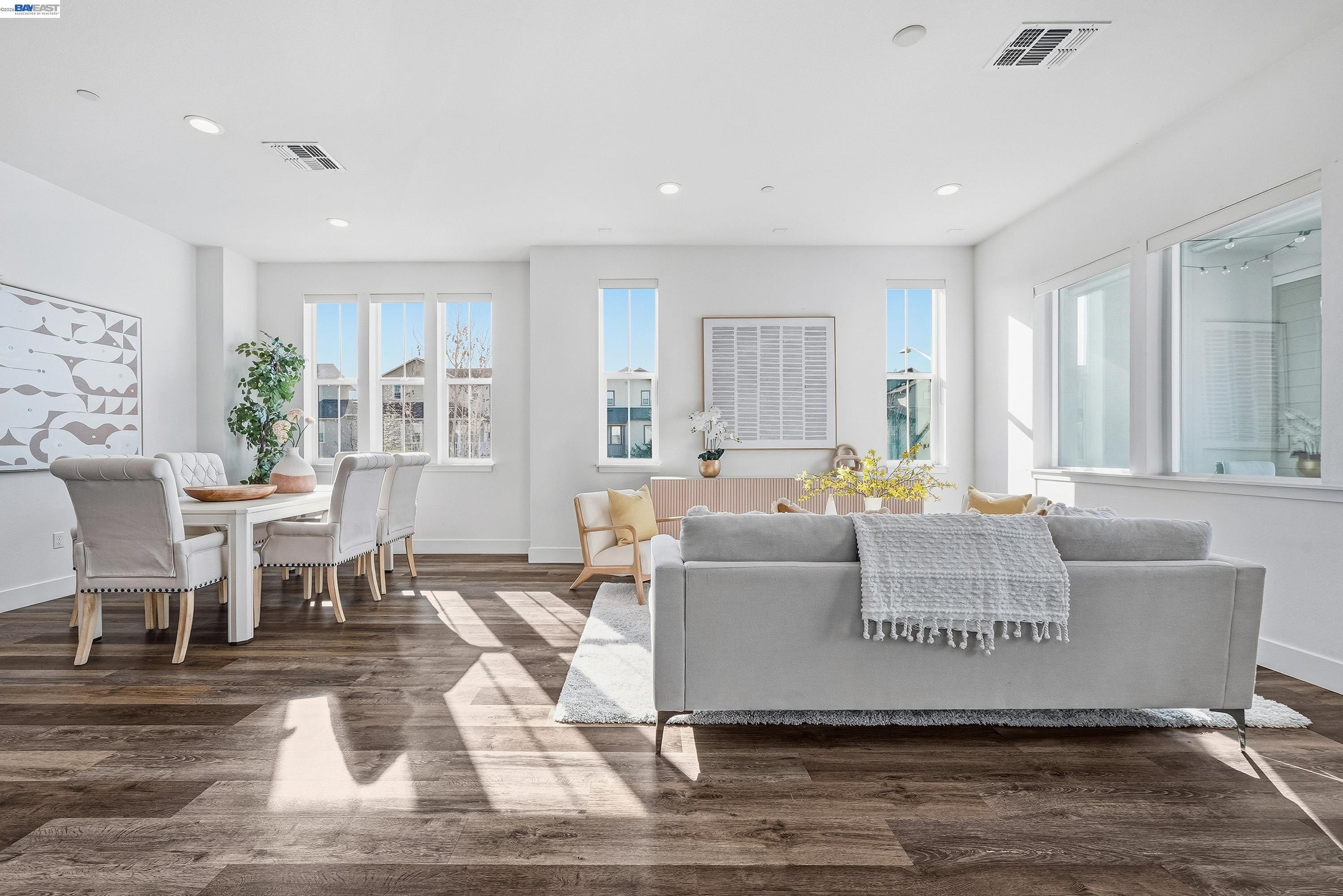 Detail Gallery Image 8 of 46 For 37645 Bay Crest Rd, Newark,  CA 94560 - 4 Beds | 3/1 Baths