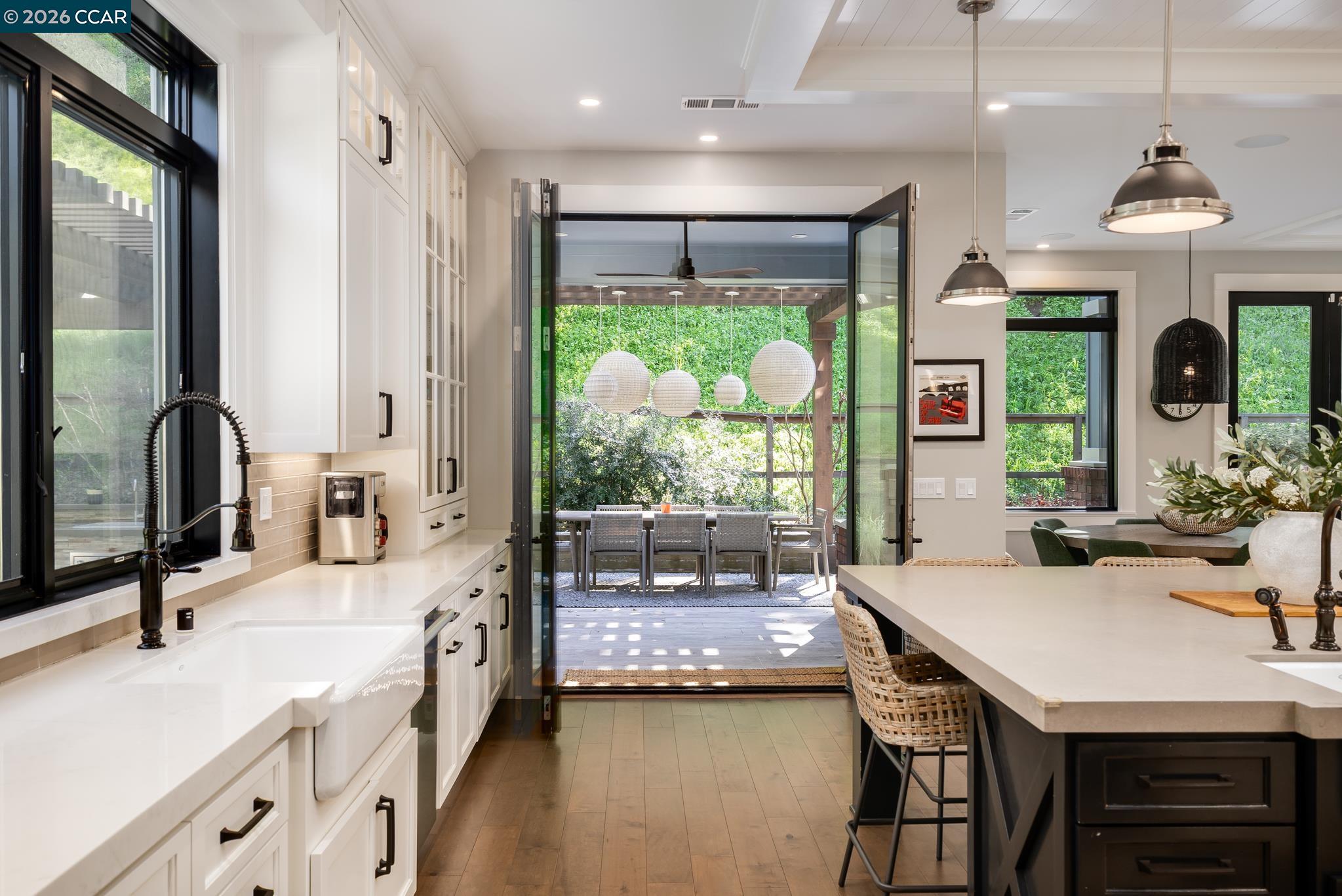 Detail Gallery Image 13 of 59 For 401 Legacy Dr, Alamo,  CA 94507 - 5 Beds | 6/2 Baths