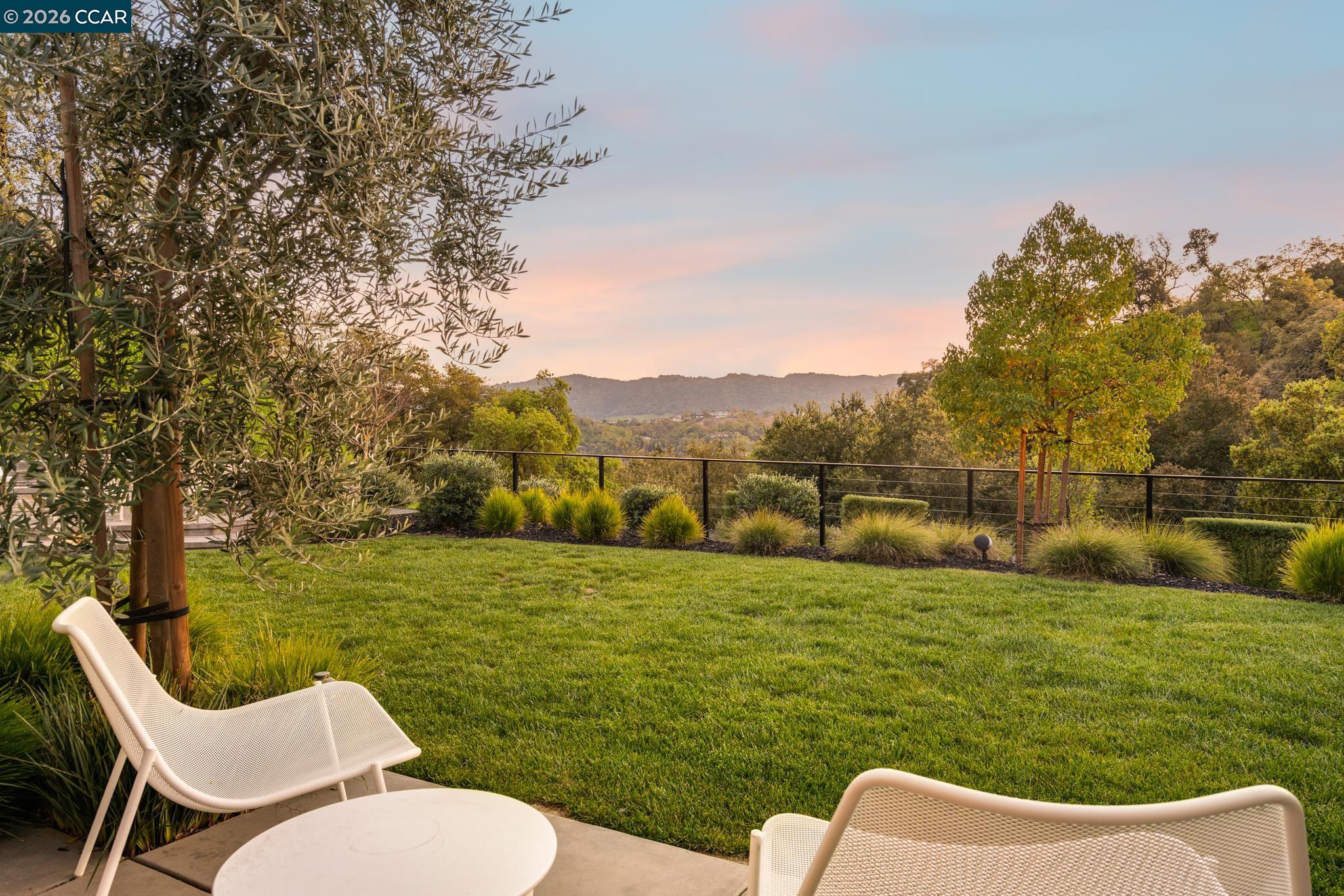 Detail Gallery Image 46 of 59 For 401 Legacy Dr, Alamo,  CA 94507 - 5 Beds | 6/2 Baths