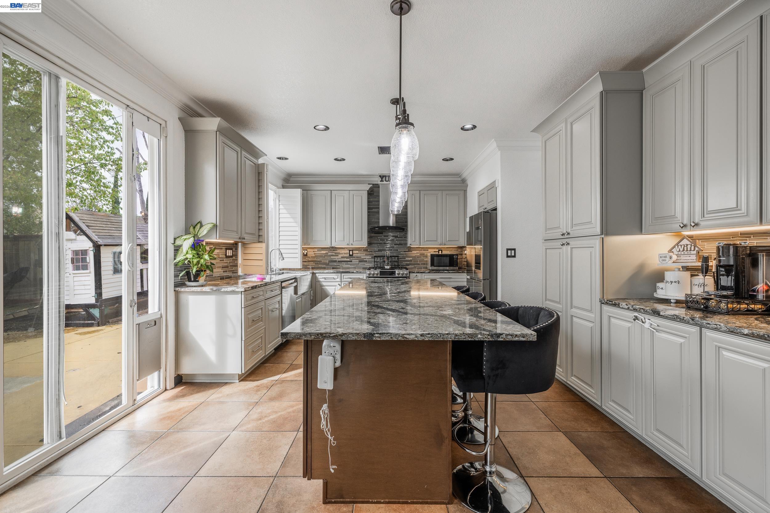 Detail Gallery Image 23 of 39 For 2541 Rowe Dr, Fairfield,  CA 94533 - 5 Beds | 3 Baths