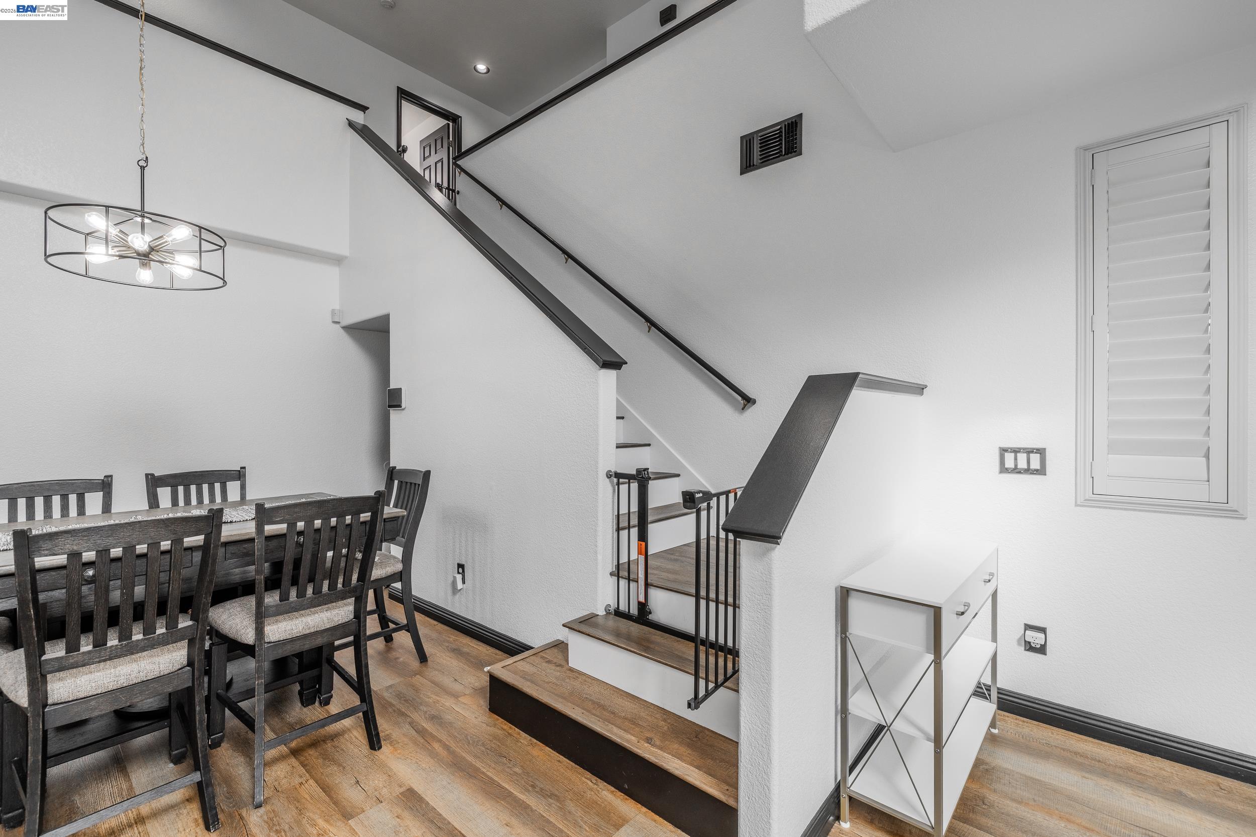 Detail Gallery Image 28 of 39 For 2541 Rowe Dr, Fairfield,  CA 94533 - 5 Beds | 3 Baths