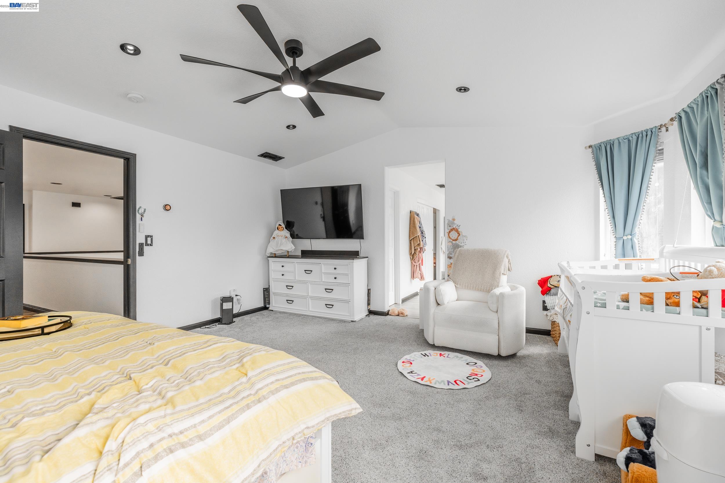 Detail Gallery Image 33 of 39 For 2541 Rowe Dr, Fairfield,  CA 94533 - 5 Beds | 3 Baths