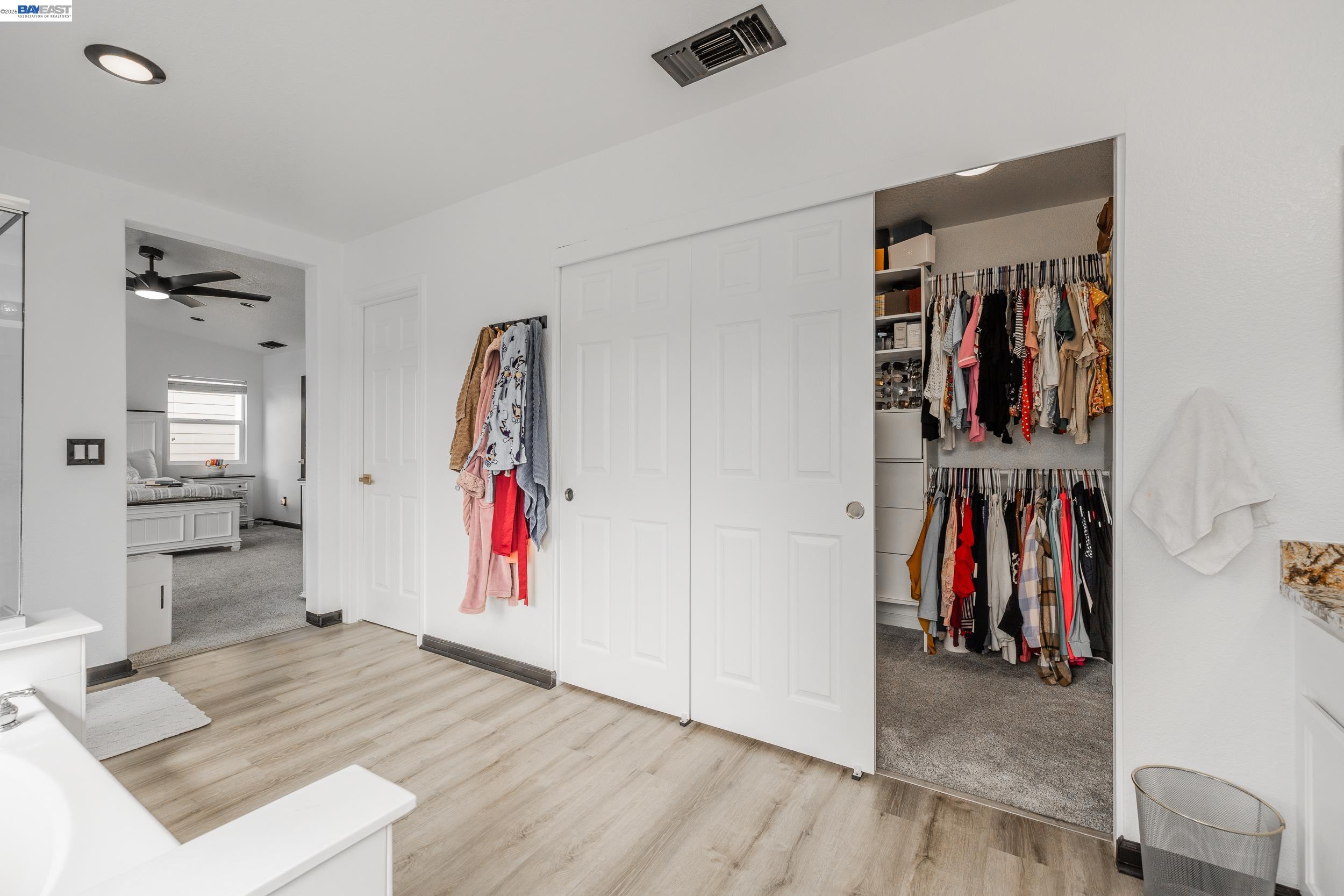 Detail Gallery Image 5 of 39 For 2541 Rowe Dr, Fairfield,  CA 94533 - 5 Beds | 3 Baths