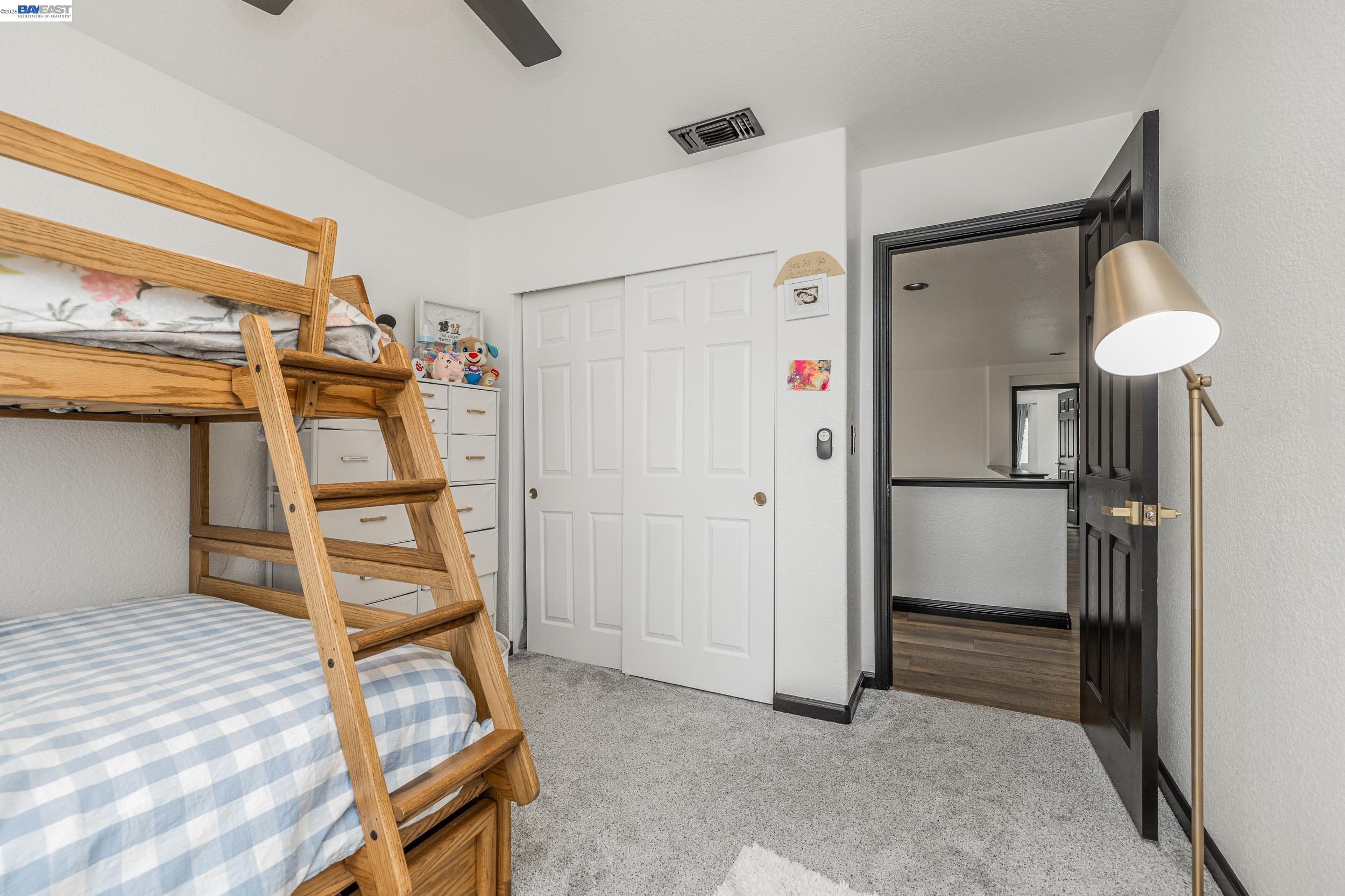 Detail Gallery Image 9 of 39 For 2541 Rowe Dr, Fairfield,  CA 94533 - 5 Beds | 3 Baths