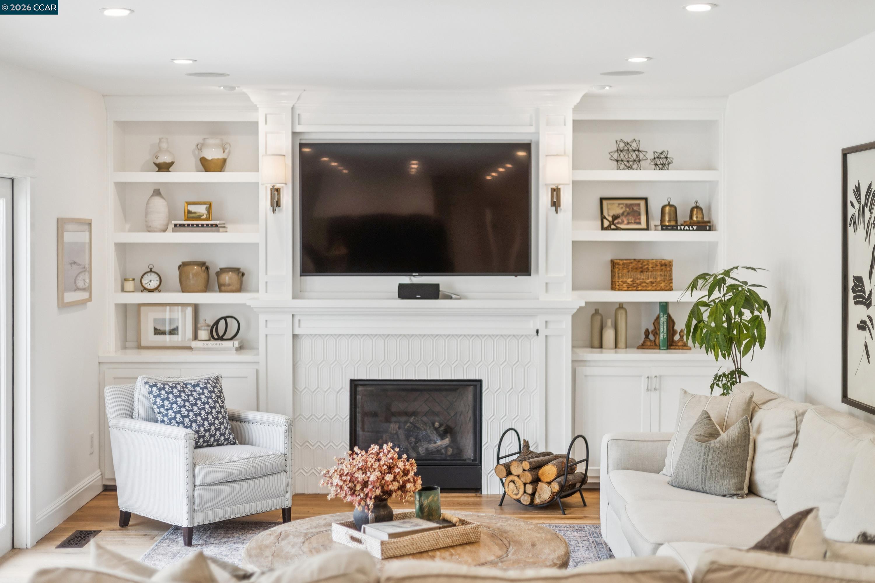 Detail Gallery Image 18 of 53 For 626 Mia Court, Danville,  CA 94526 - 5 Beds | 3 Baths