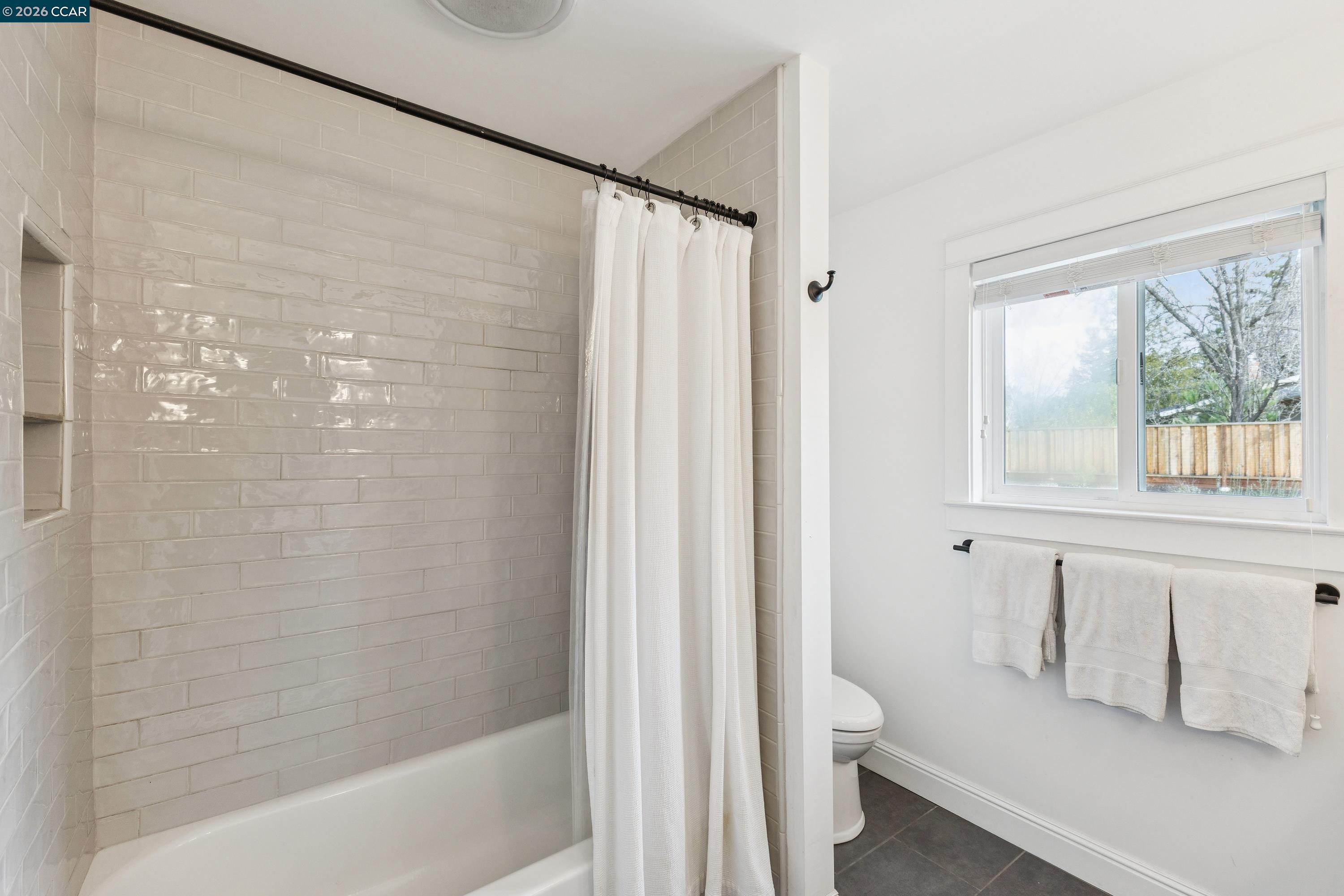 Detail Gallery Image 34 of 53 For 626 Mia Court, Danville,  CA 94526 - 5 Beds | 3 Baths