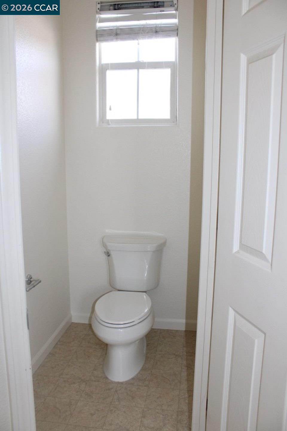 Detail Gallery Image 15 of 26 For 524 Rosewood Ln, Hercules,  CA 94547 - 4 Beds | 3 Baths