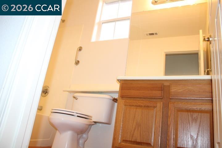 Detail Gallery Image 22 of 26 For 524 Rosewood Ln, Hercules,  CA 94547 - 4 Beds | 3 Baths