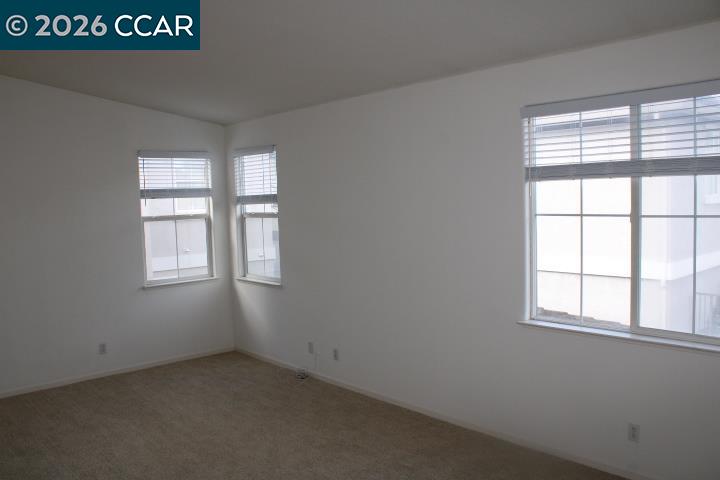 Detail Gallery Image 9 of 26 For 524 Rosewood Ln, Hercules,  CA 94547 - 4 Beds | 3 Baths