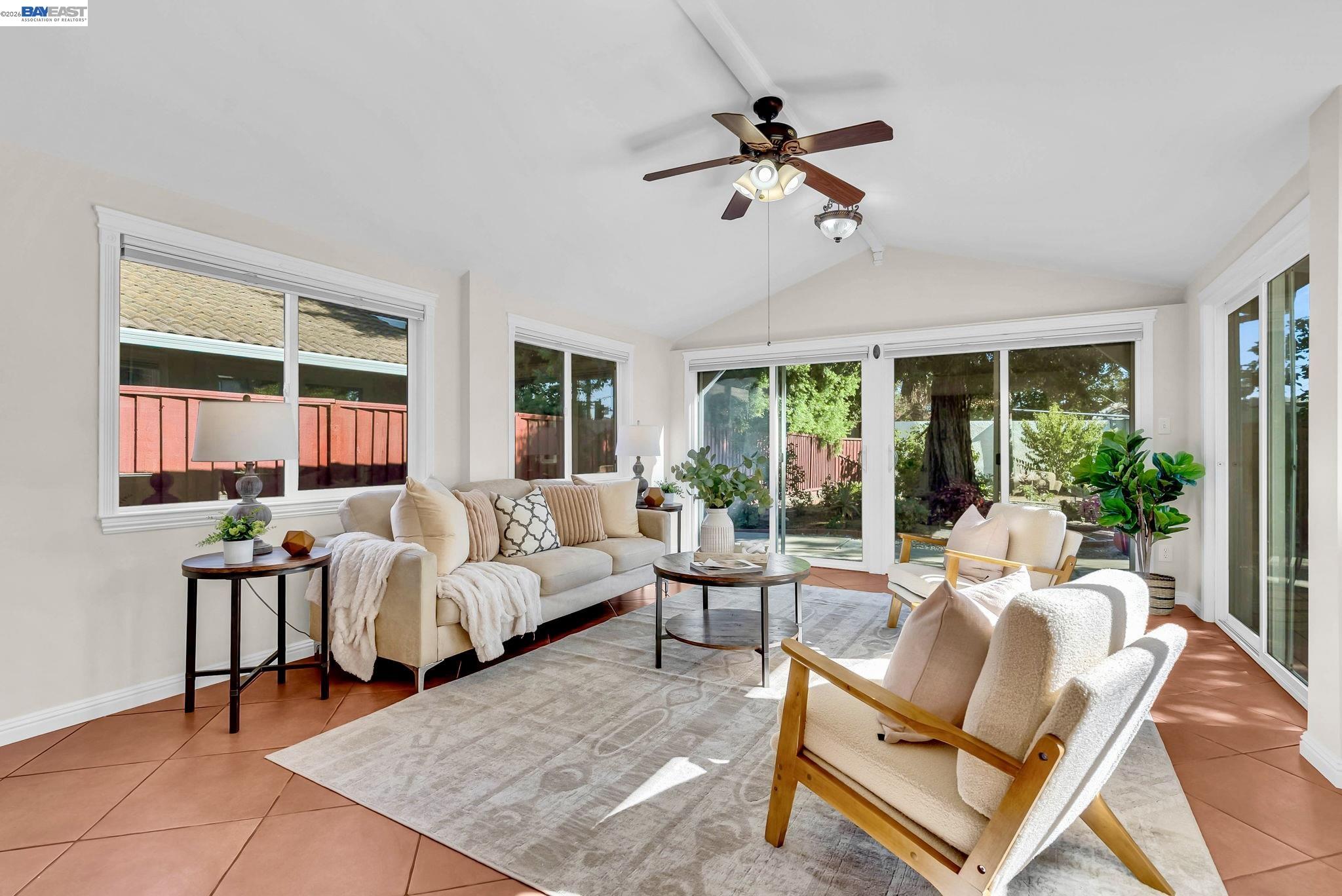 Detail Gallery Image 8 of 60 For 39478 Zacate Ave, Fremont,  CA 94539 - 5 Beds | 2/1 Baths