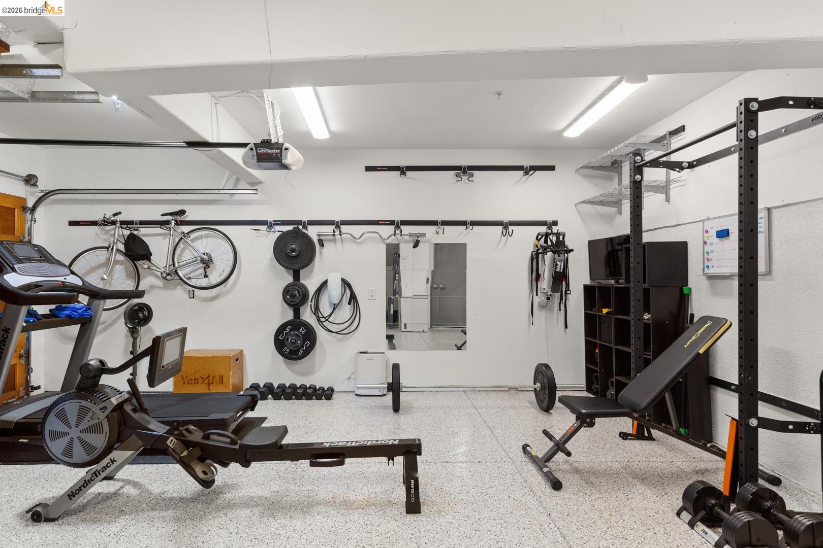 Detail Gallery Image 47 of 60 For 6839 Sherwick Dr, Berkeley,  CA 94705-1744 - 4 Beds | 3/1 Baths