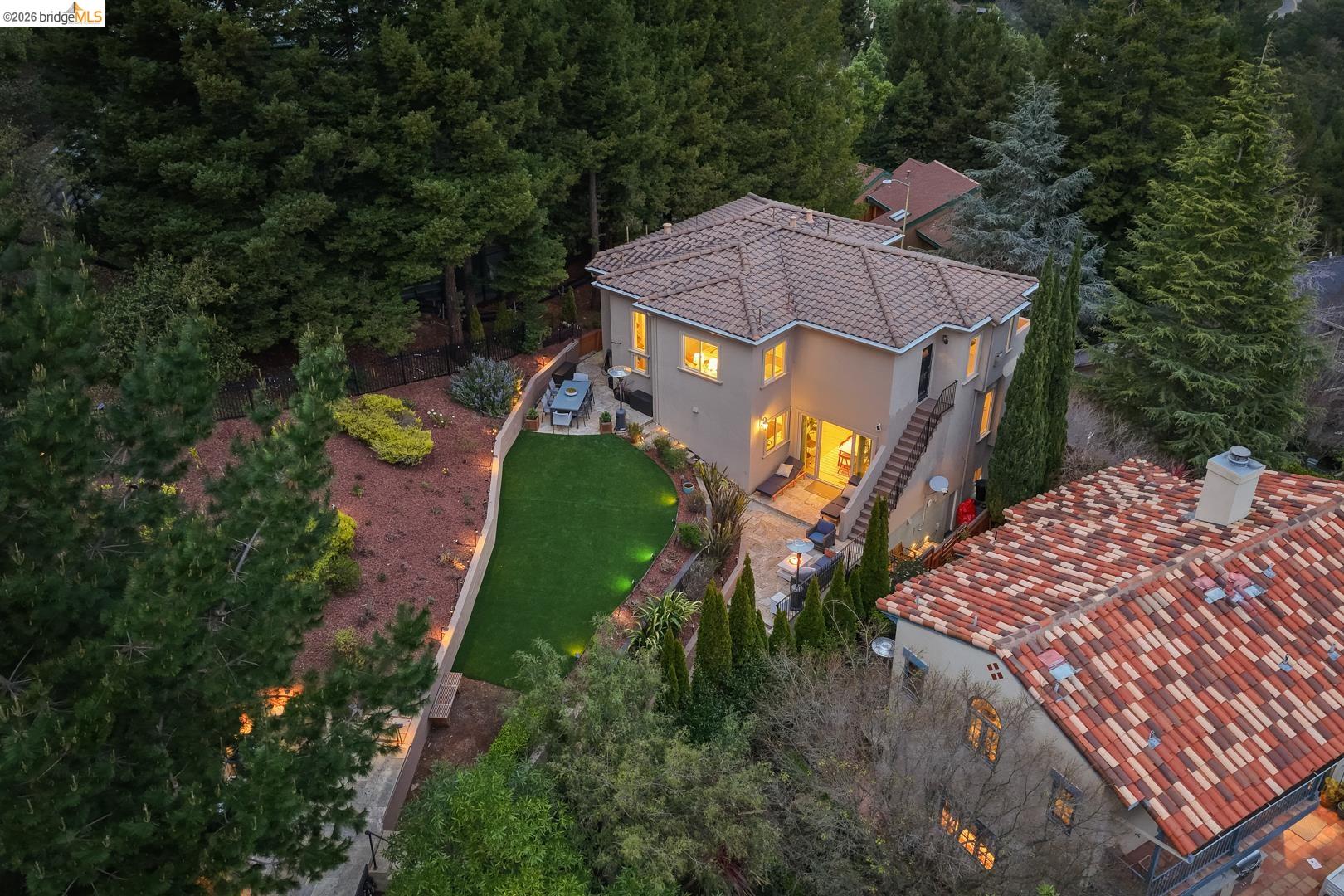 Detail Gallery Image 55 of 60 For 6839 Sherwick Dr, Berkeley,  CA 94705-1744 - 4 Beds | 3/1 Baths