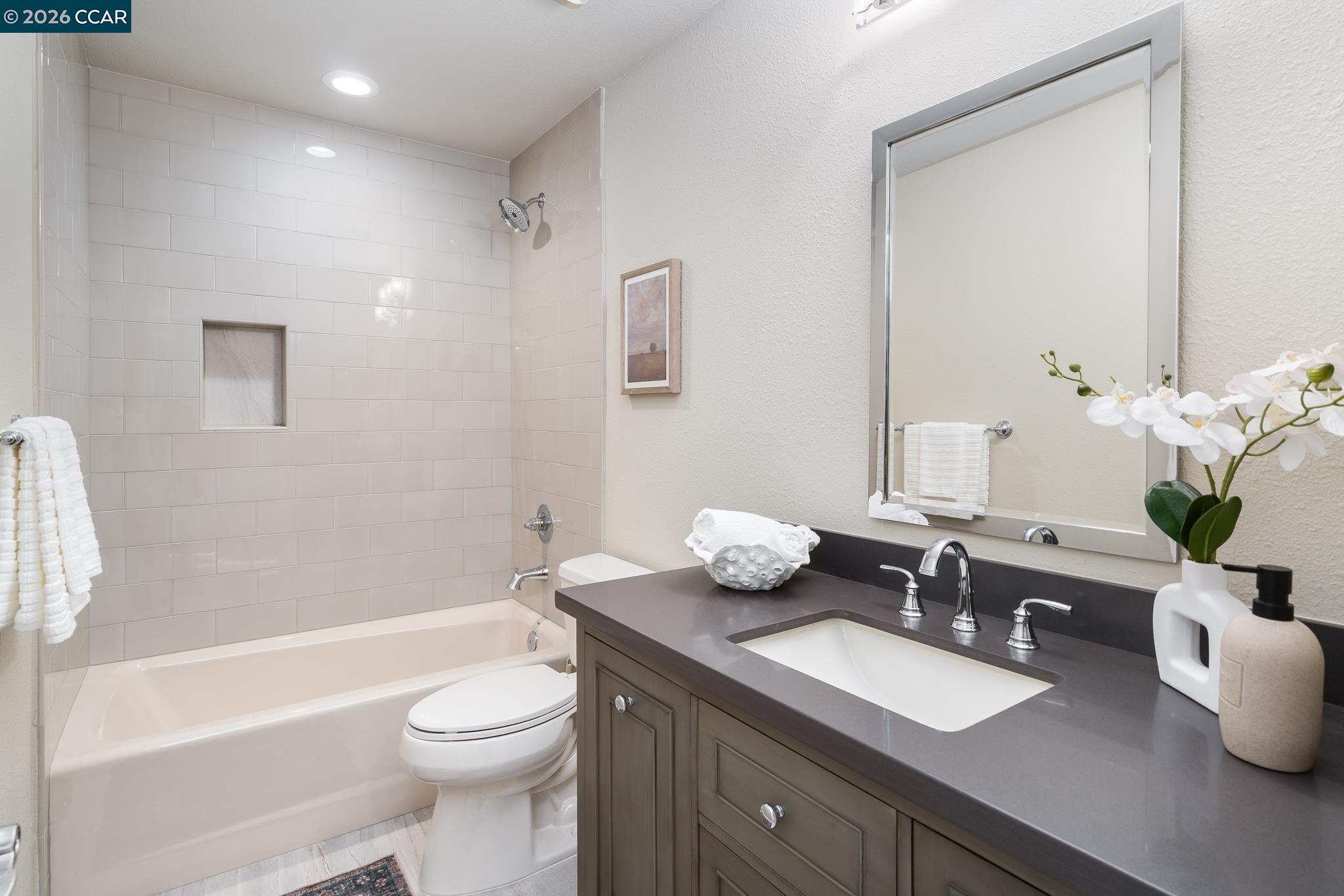 Detail Gallery Image 30 of 43 For 145 Sugar Creek Ln, Alamo,  CA 94507 - 4 Beds | 3/1 Baths