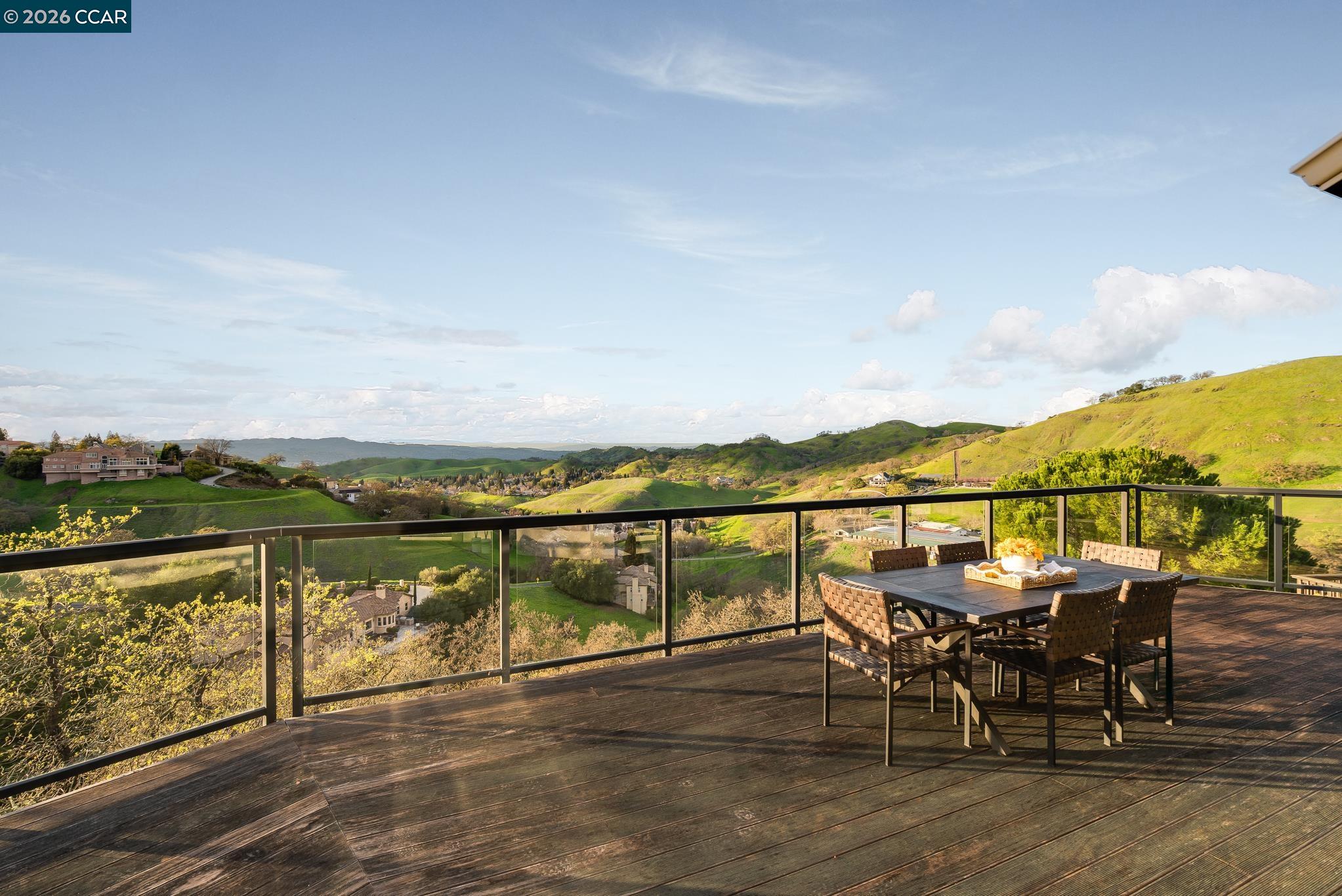 Detail Gallery Image 34 of 43 For 145 Sugar Creek Ln, Alamo,  CA 94507 - 4 Beds | 3/1 Baths