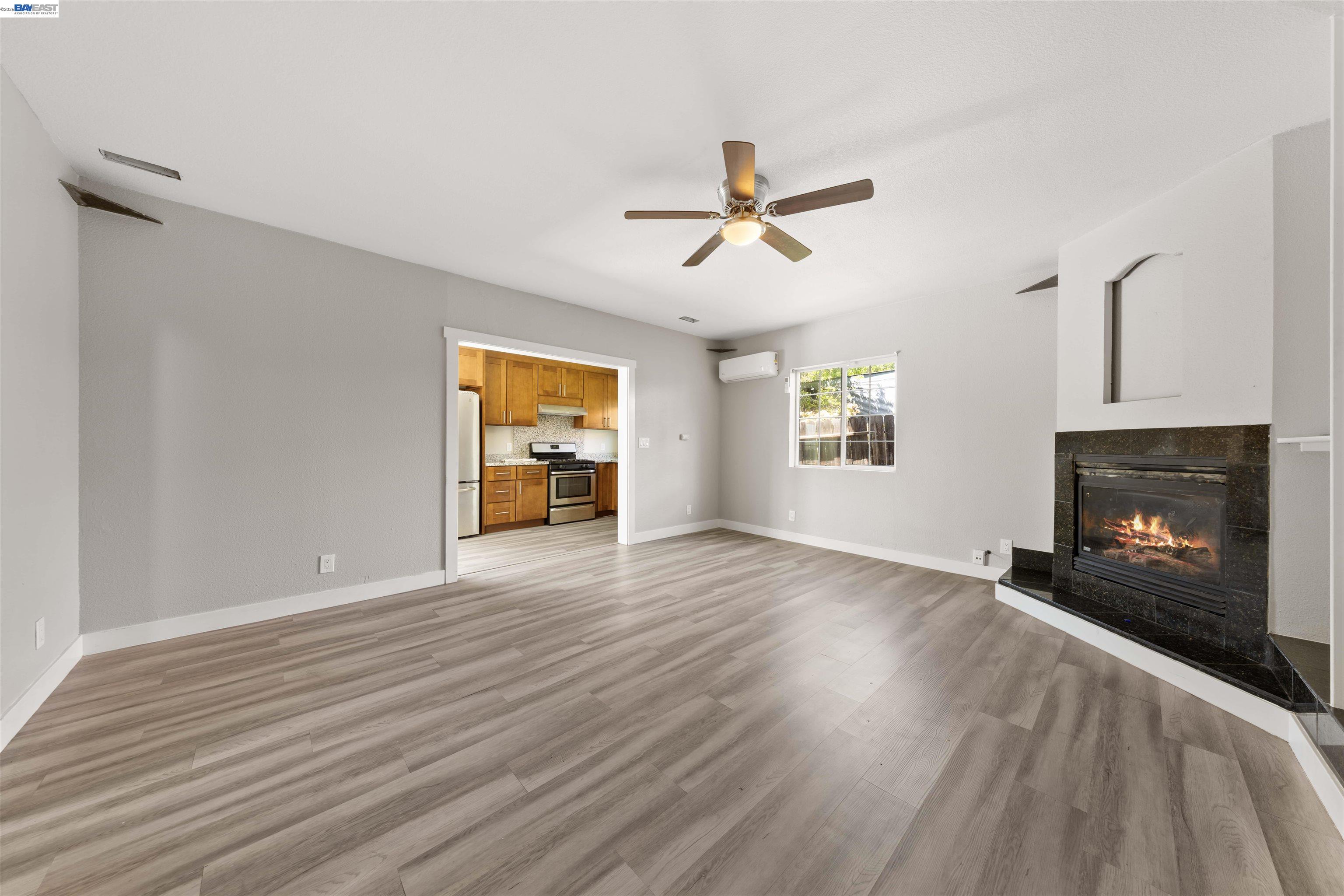 Detail Gallery Image 36 of 39 For 2102 Overhill Rd, Concord,  CA 94520 - 6 Beds | 3 Baths