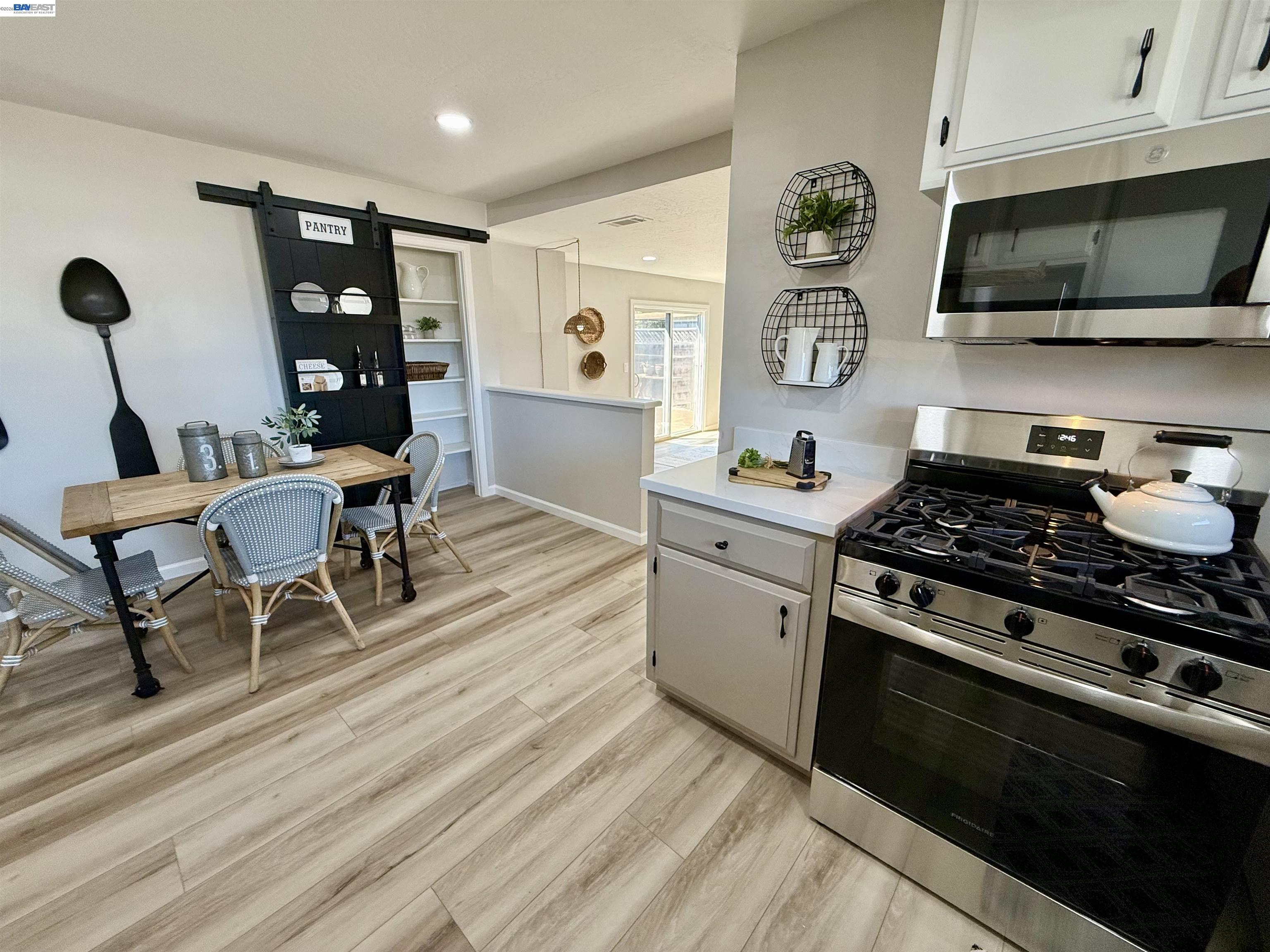 Detail Gallery Image 23 of 56 For 7036 Allegheny, Dublin,  CA 94568-2504 - 3 Beds | 2 Baths