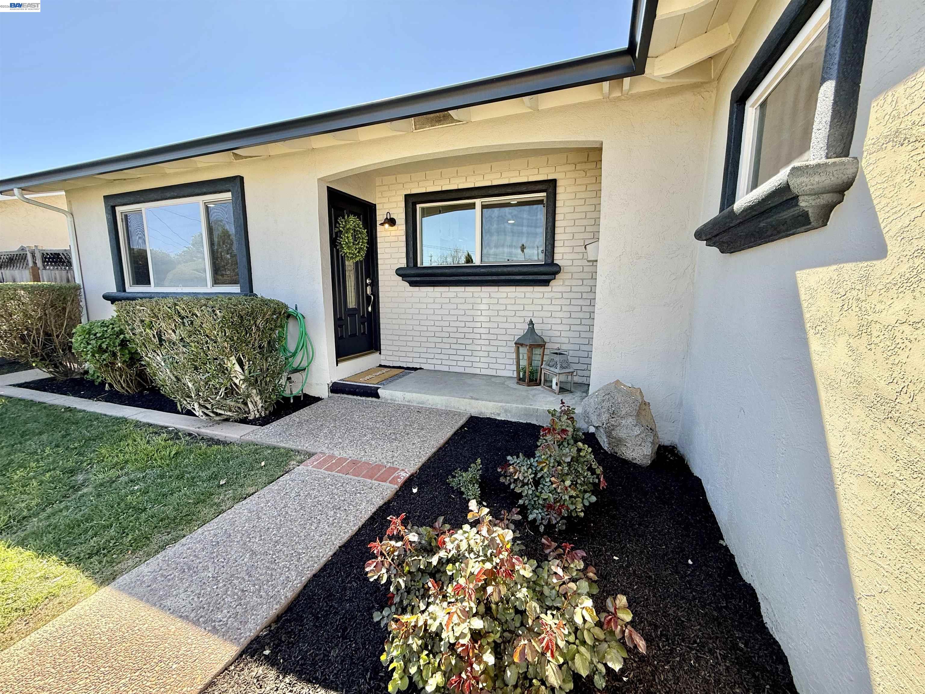 Detail Gallery Image 4 of 56 For 7036 Allegheny, Dublin,  CA 94568-2504 - 3 Beds | 2 Baths