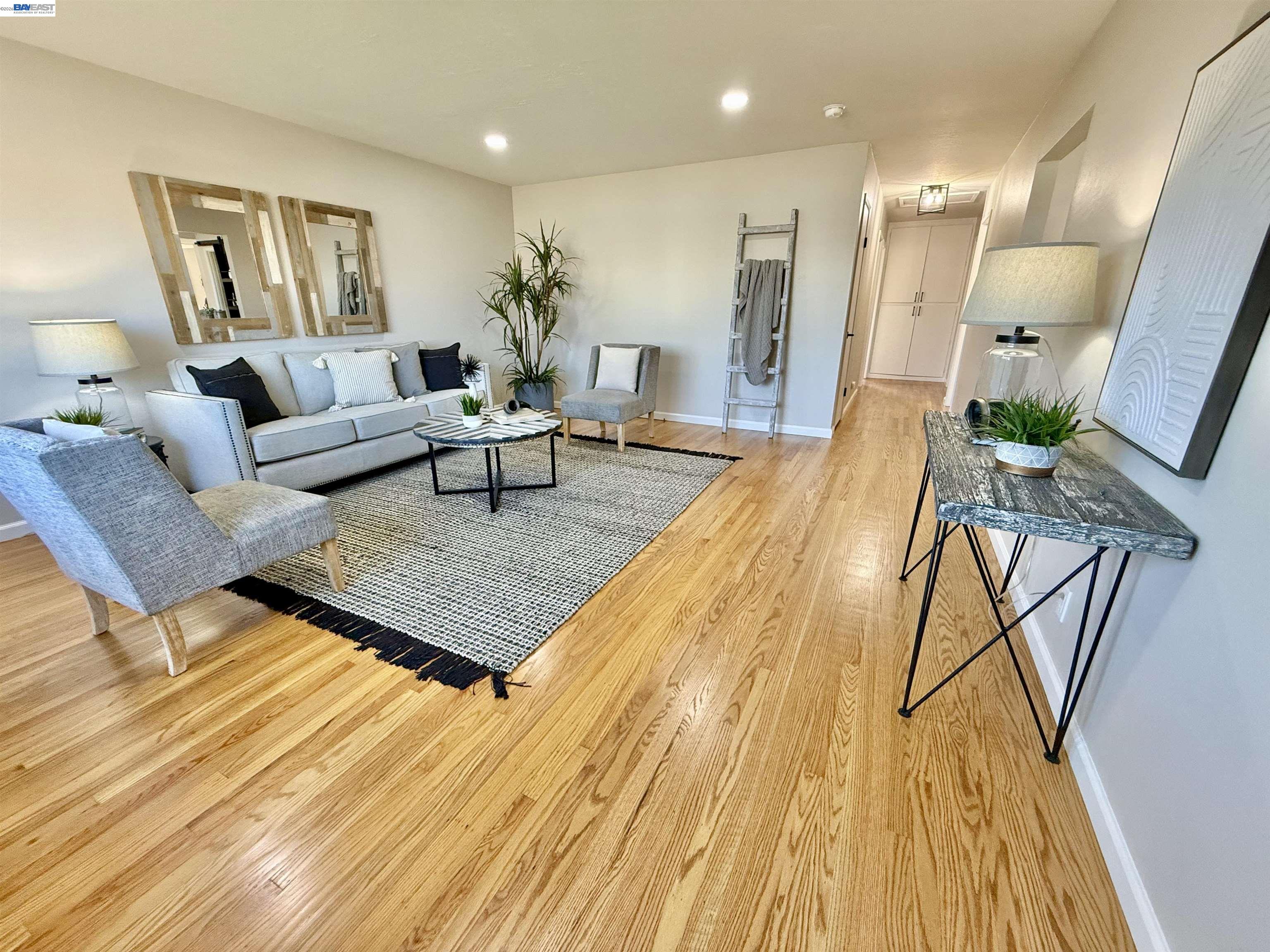 Detail Gallery Image 6 of 56 For 7036 Allegheny, Dublin,  CA 94568-2504 - 3 Beds | 2 Baths