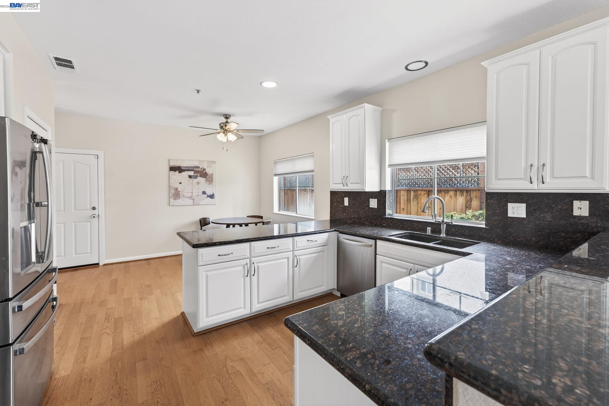 Detail Gallery Image 13 of 45 For 1360 Toulon Ct, Livermore,  CA 94551 - 4 Beds | 3 Baths