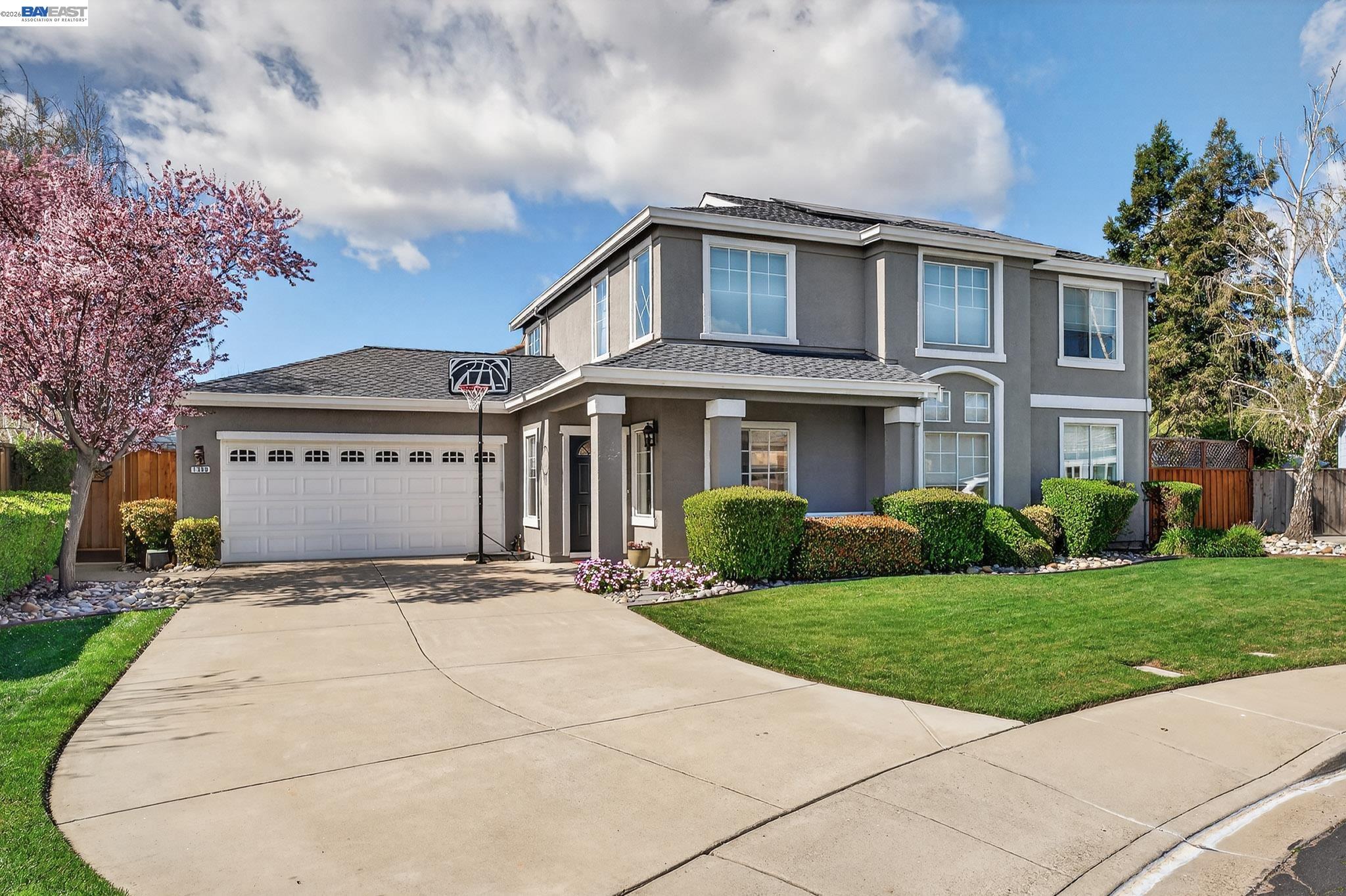 Detail Gallery Image 5 of 45 For 1360 Toulon Ct, Livermore,  CA 94551 - 4 Beds | 3 Baths