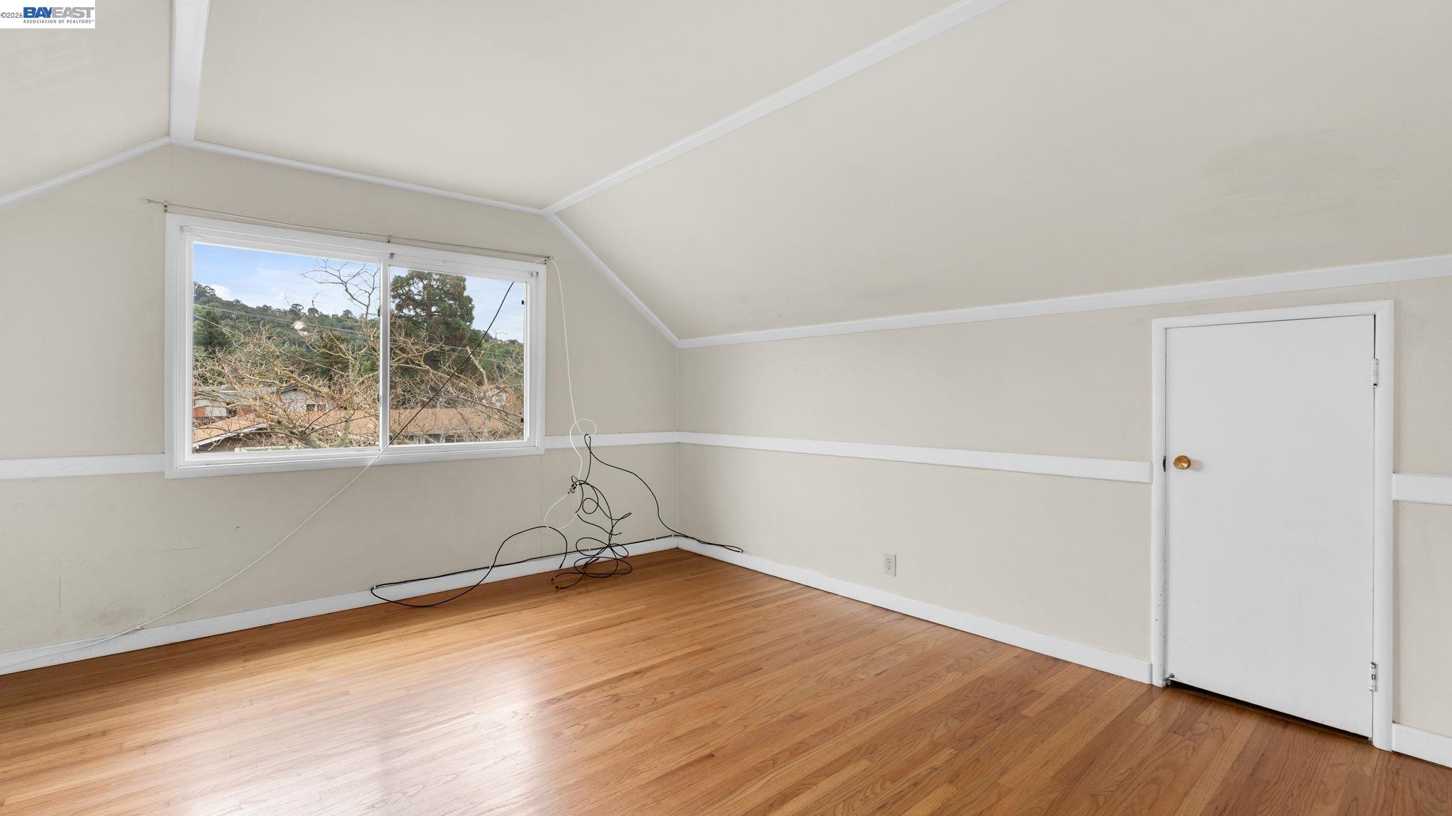 Detail Gallery Image 16 of 37 For 2457 Ramona St, Pinole,  CA 94564 - 4 Beds | 2 Baths